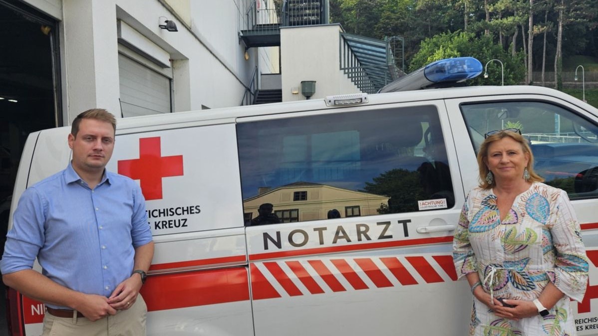 Heute.at - Notarzt-Panik – Rotes Kreuz kämpft gegen Fake News