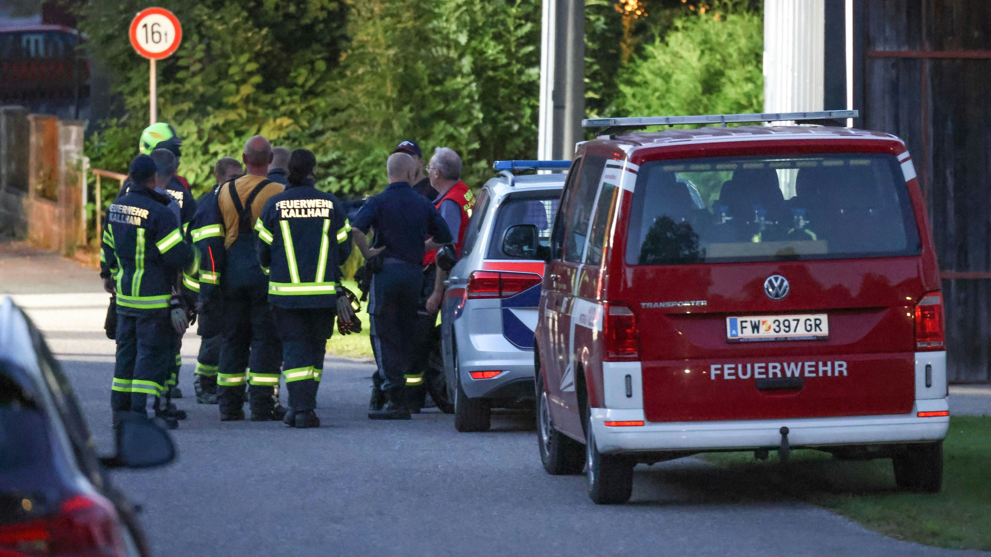 Heute.at - Mann ist plötzlich wie vom Erdboden verschluckt