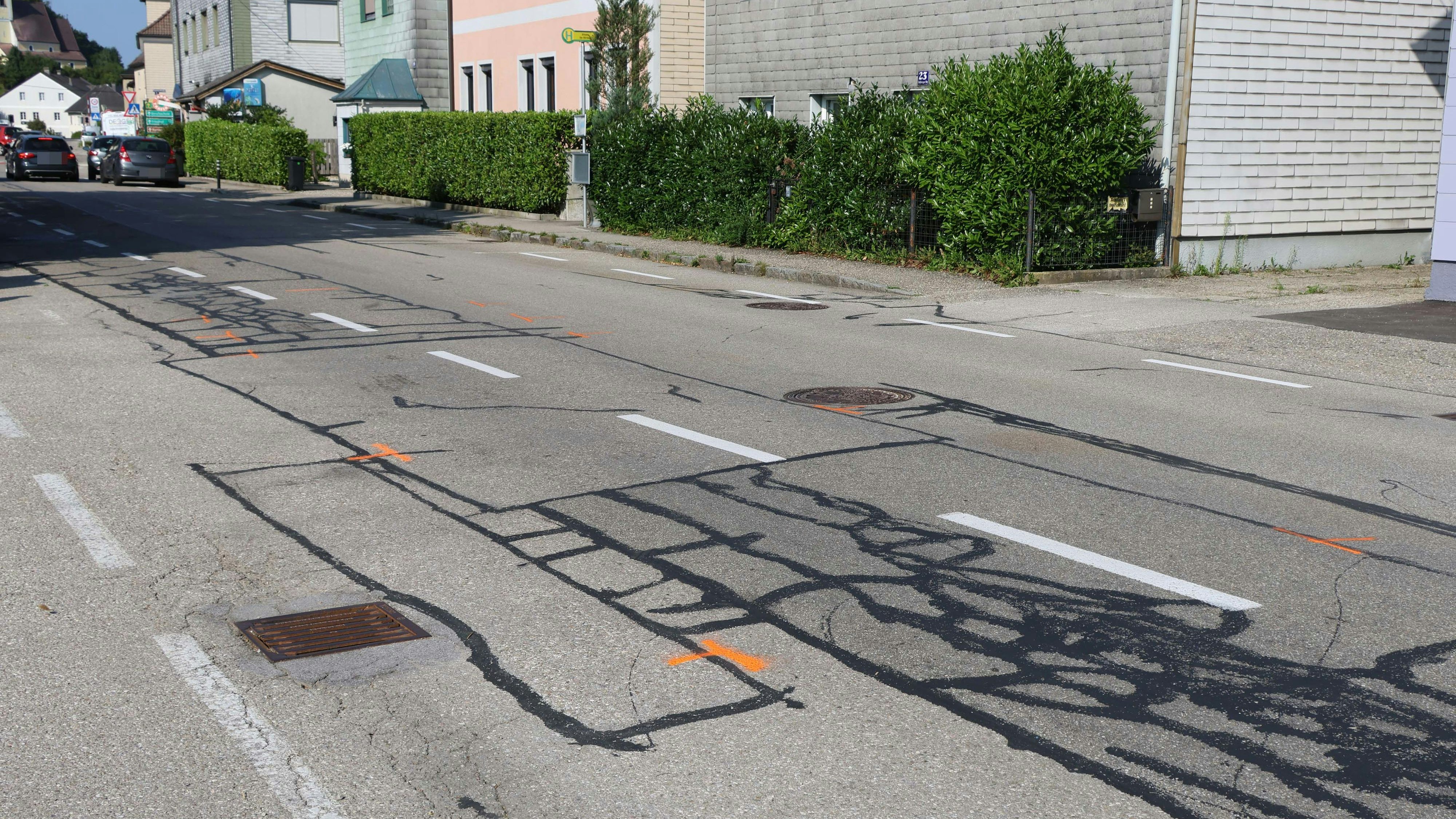 Heute.at - Fußgänger in Oberösterreich von Lkw erfasst – tot