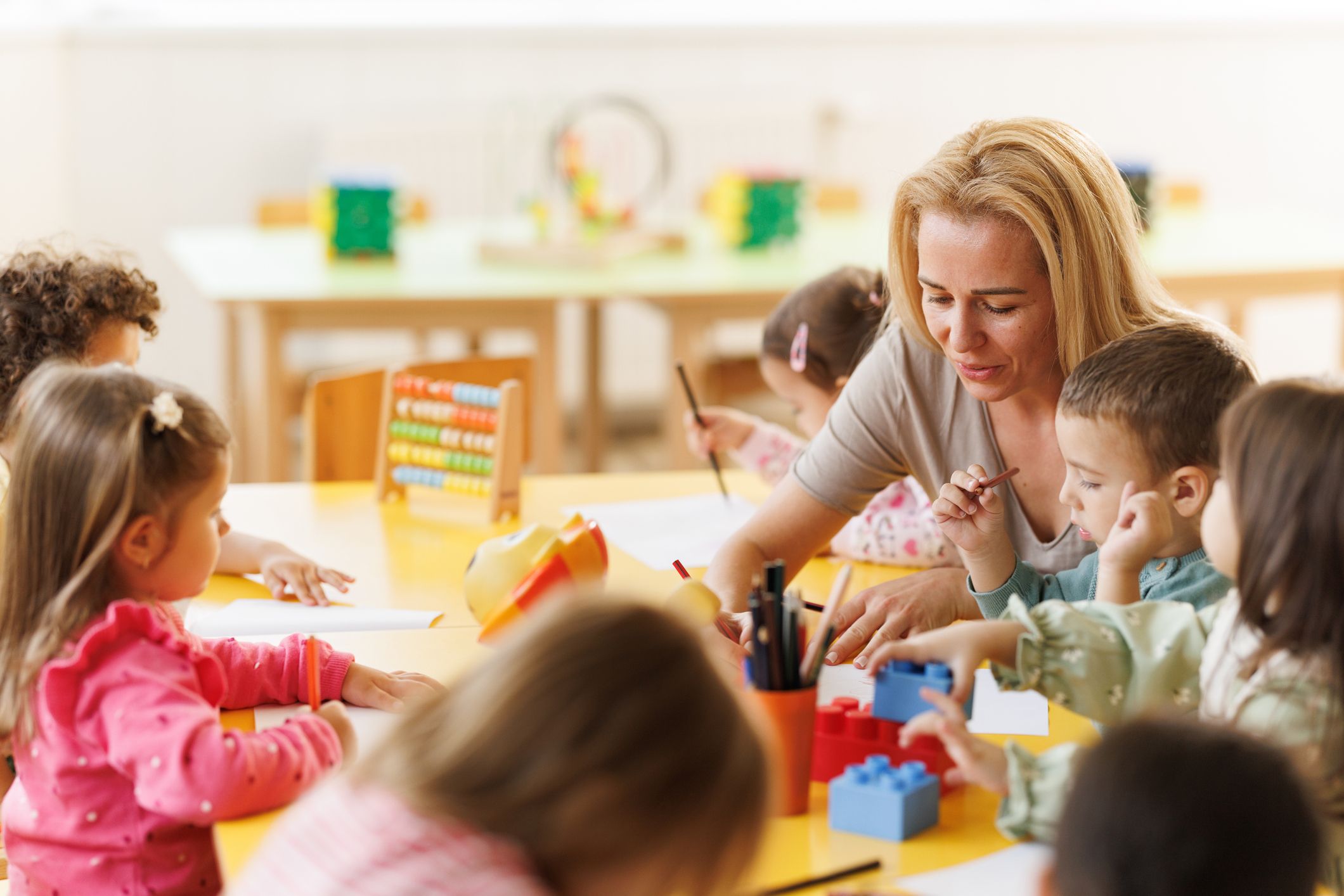 Heute.at - Keine Besserung: Tausende Kindergarten-Pädagogen fehlen