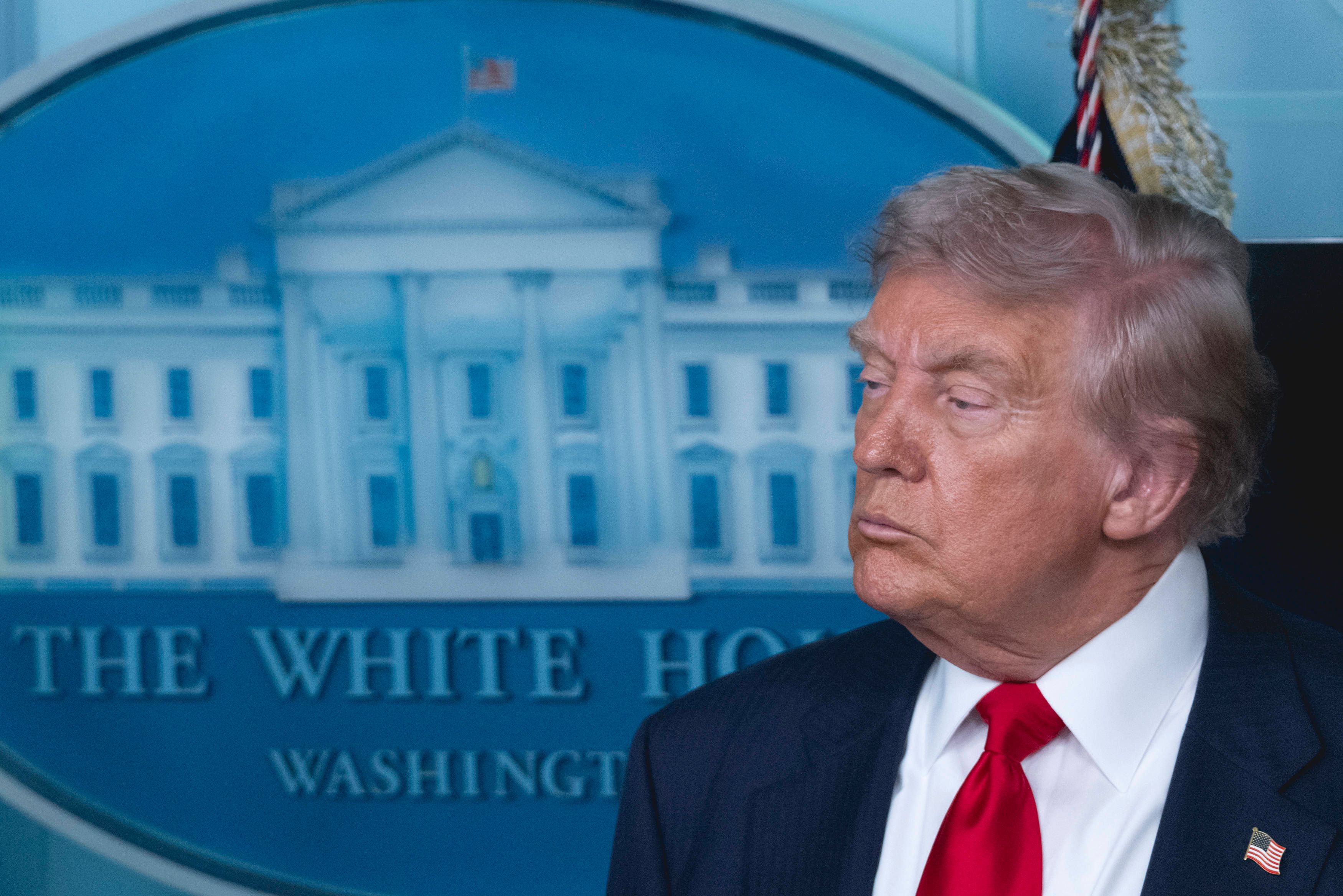 Die US-Regierung will Konzeptentwürfe, Ausstellungspläne sowie Kataloge und Programme aller laufenden Schauen einsehen, um möglicherweise «spaltende Inhalte» zu erkennen.