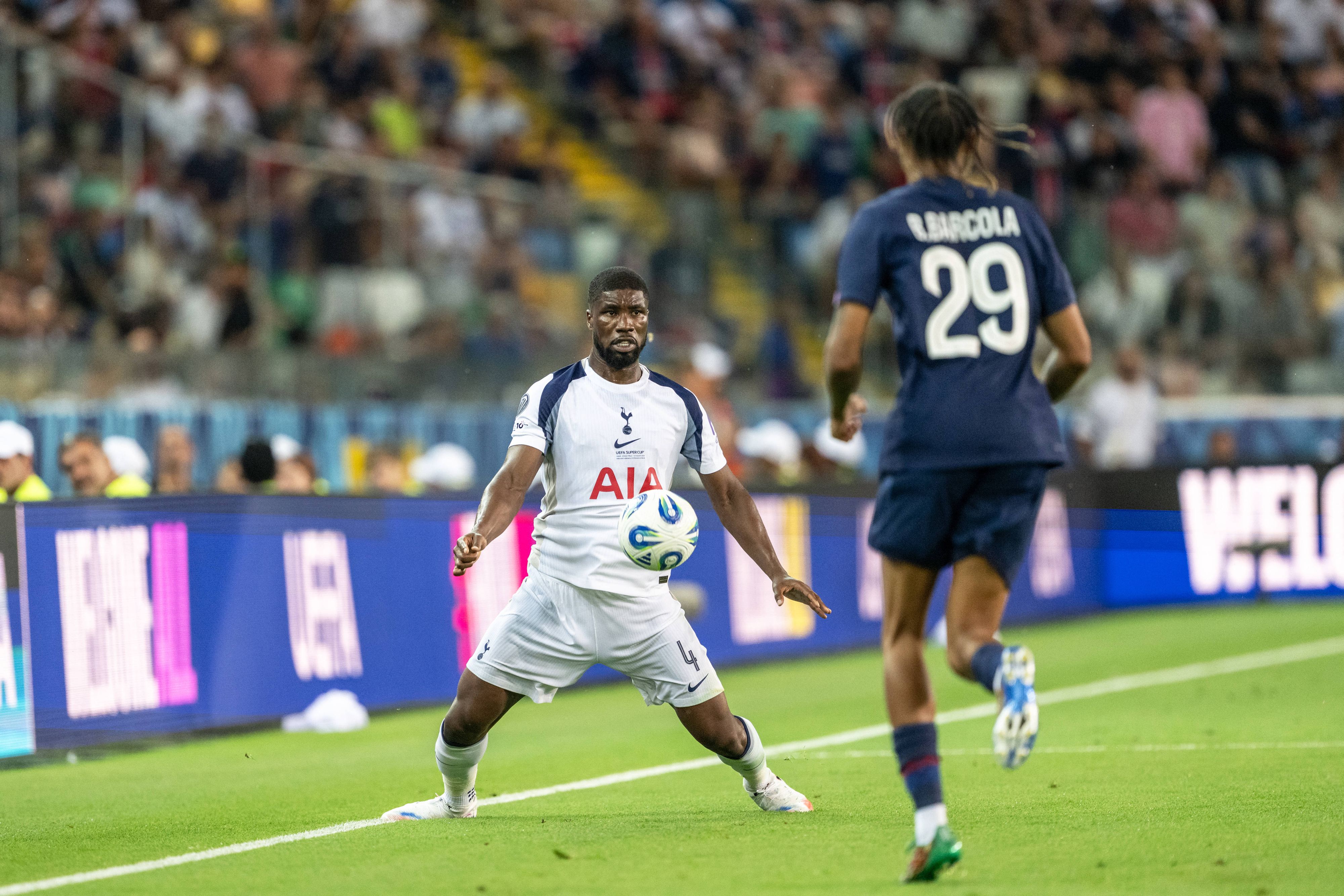 Kevin Danso absolvierte gegen PSG die vollen 90 Minuten. 