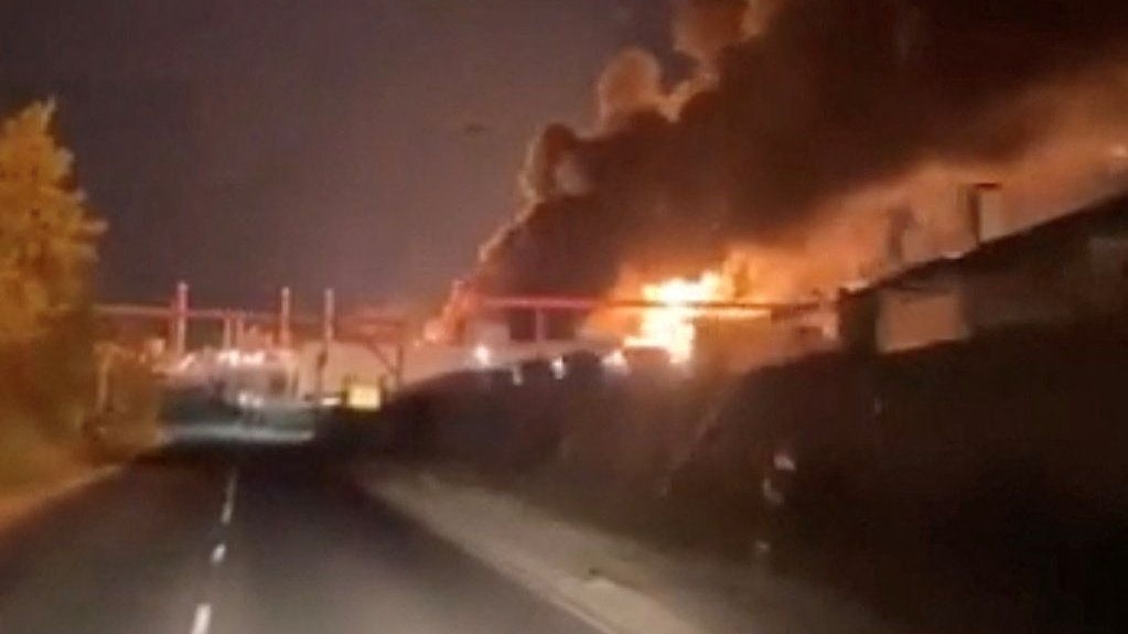 Heute.at - Kurz vor Gipfel greift Ukraine Putins Ölraffinerie an