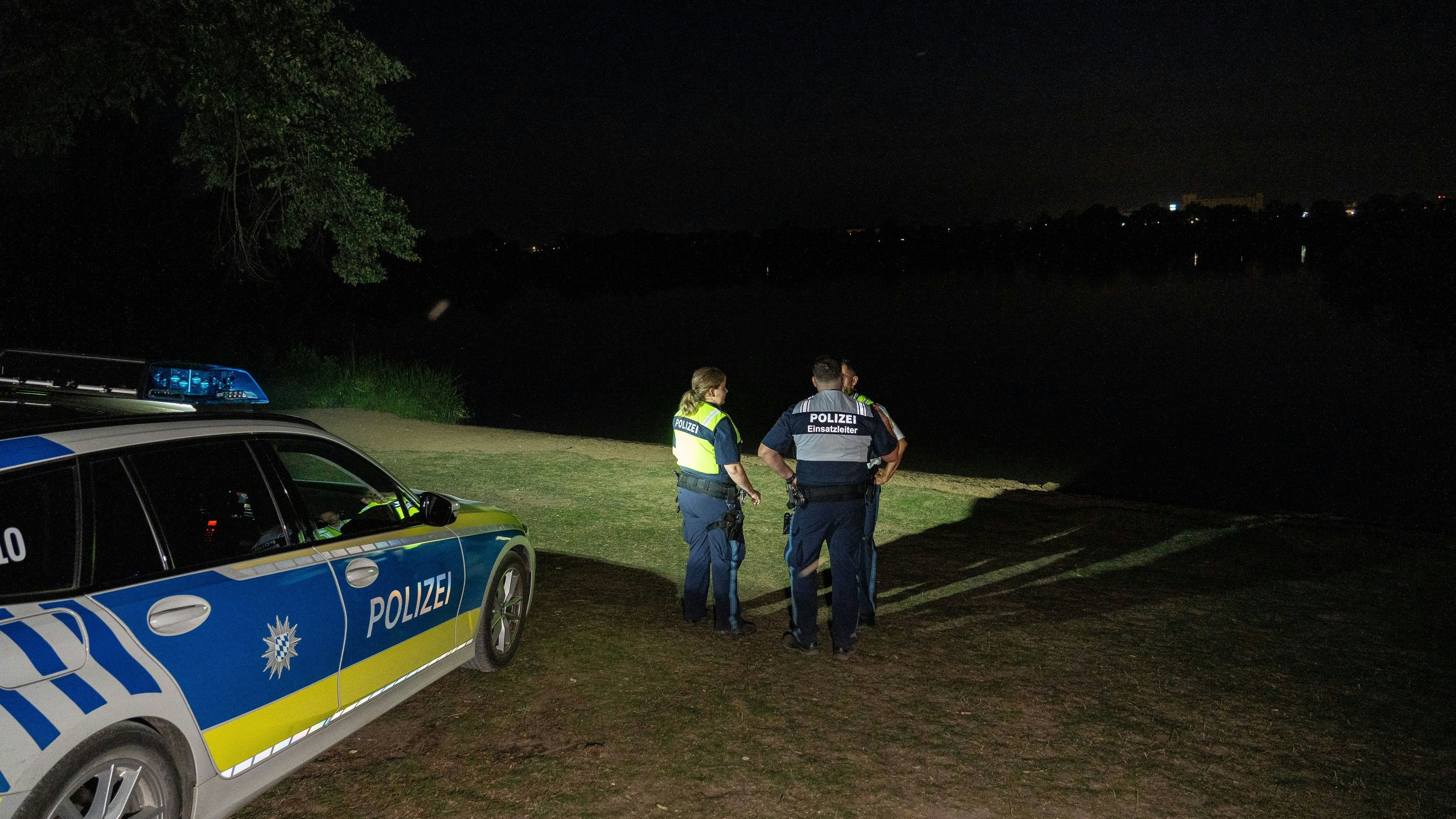 Heute.at - Zwei Schwestern (8, 6) treiben leblos in Badesee