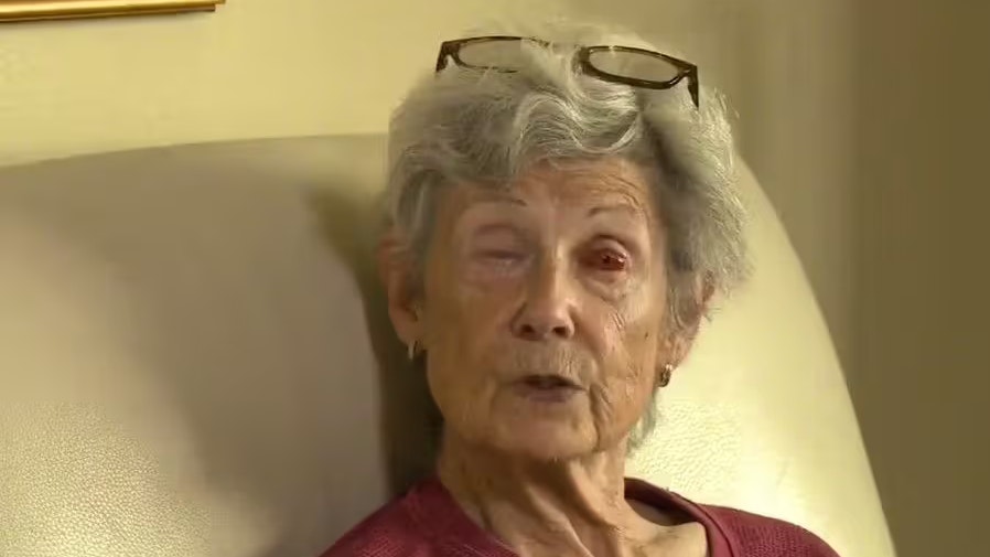 Heute.at - Frau (75) kann dank Zahn im Auge wieder sehen