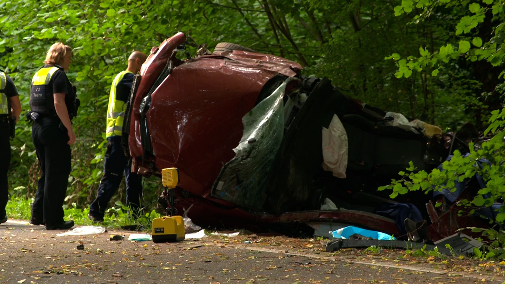 Vier Teenager kamen bei dem schweren Verkehrsunfall ums Leben. 