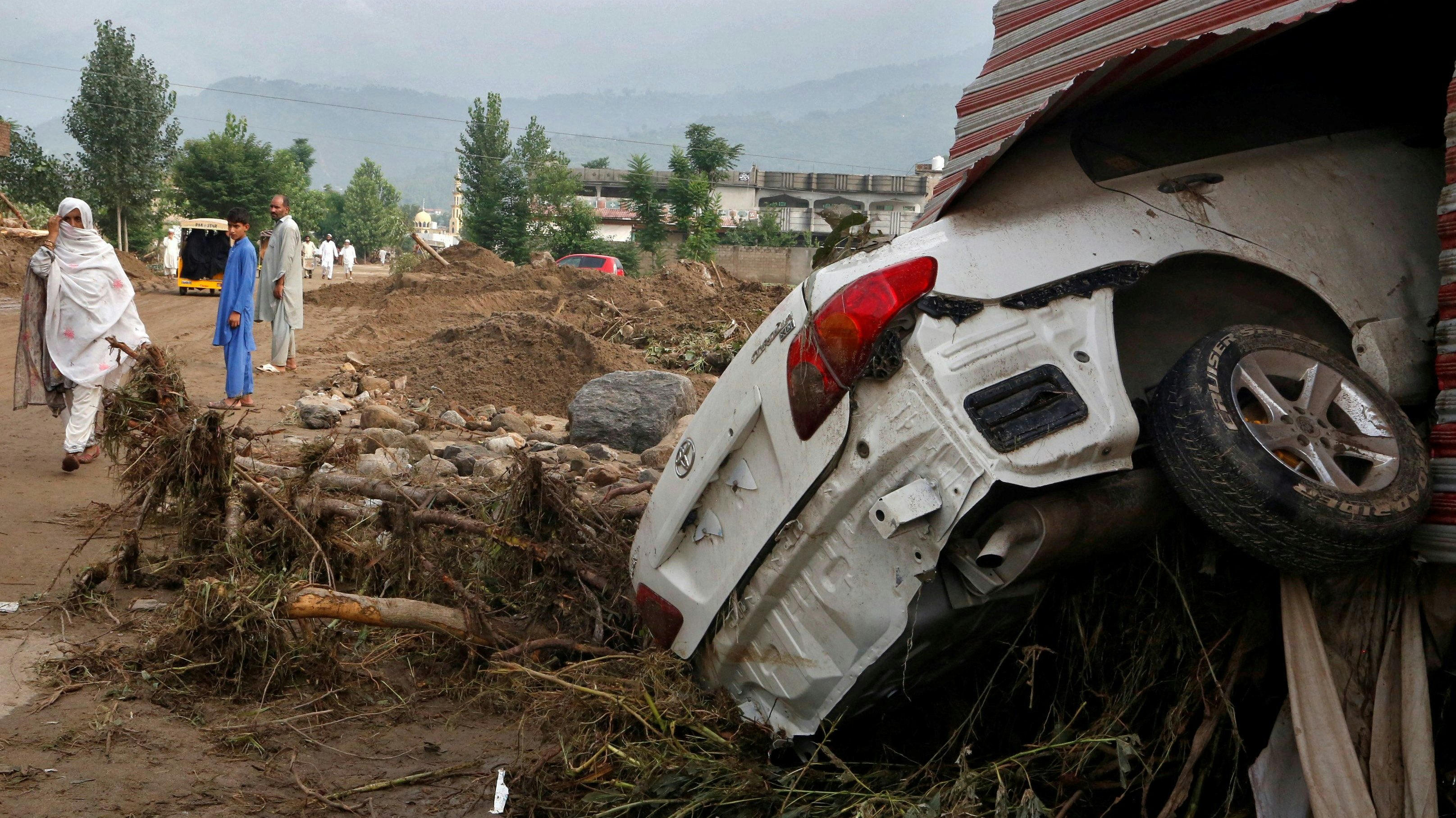 Heute.at - Schwere Überschwemmungen in Pakistan: Hunderte Tote