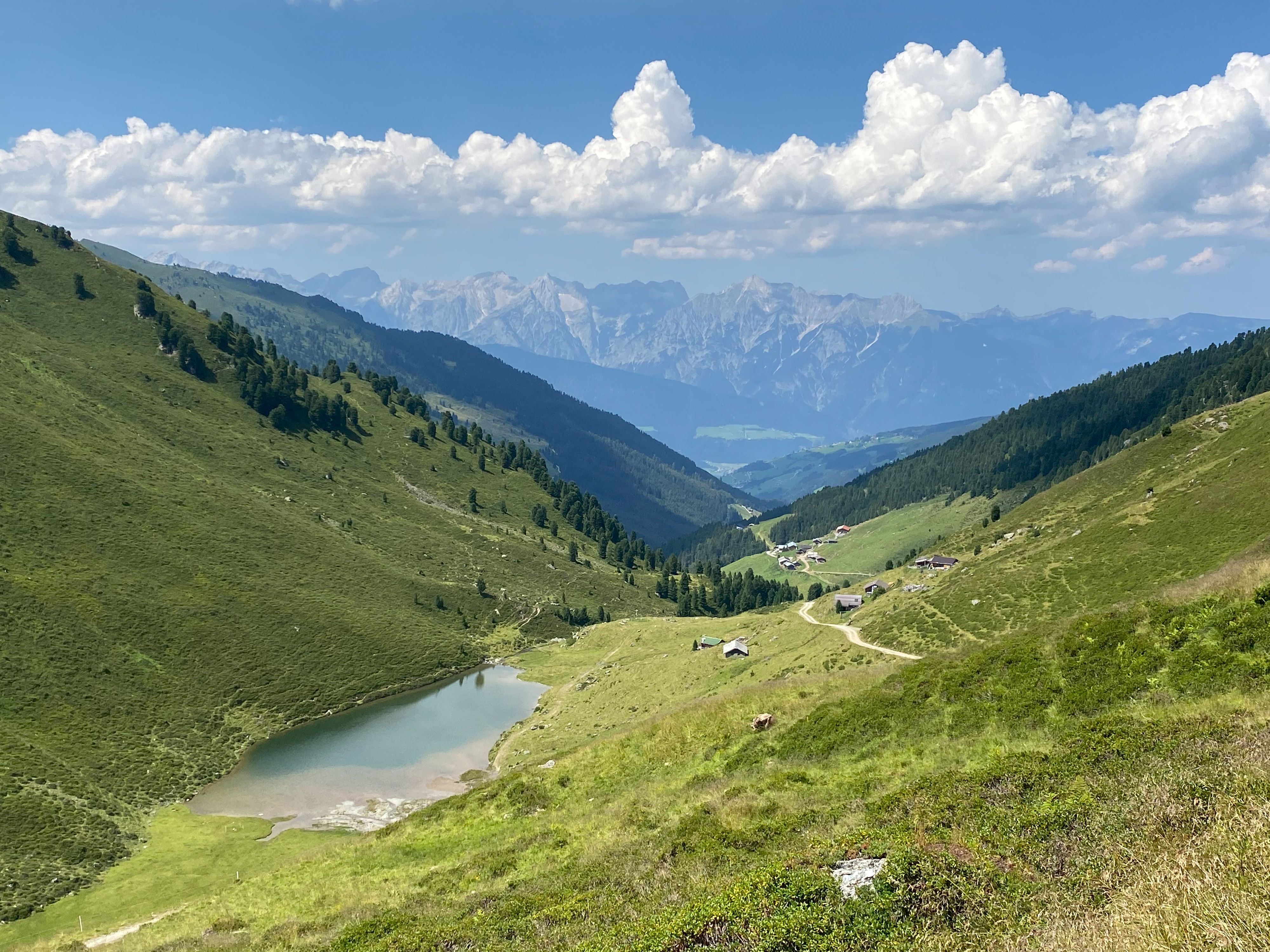 Ein Deutscher hat im Bereich des Nafingsees Hilferufe gehört.