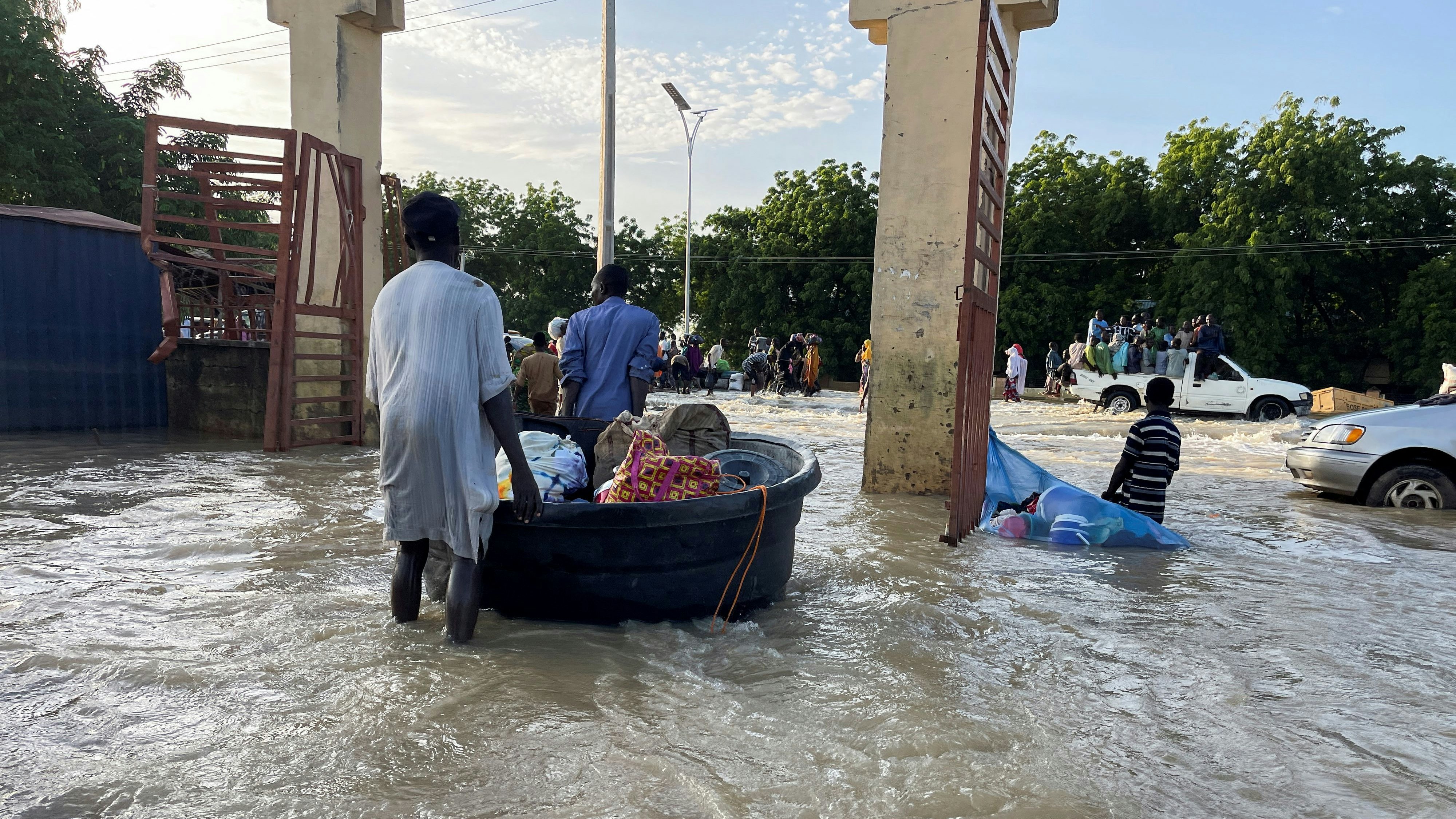 Heute.at - Schwere Überschwemmungen im Norden Nigerias