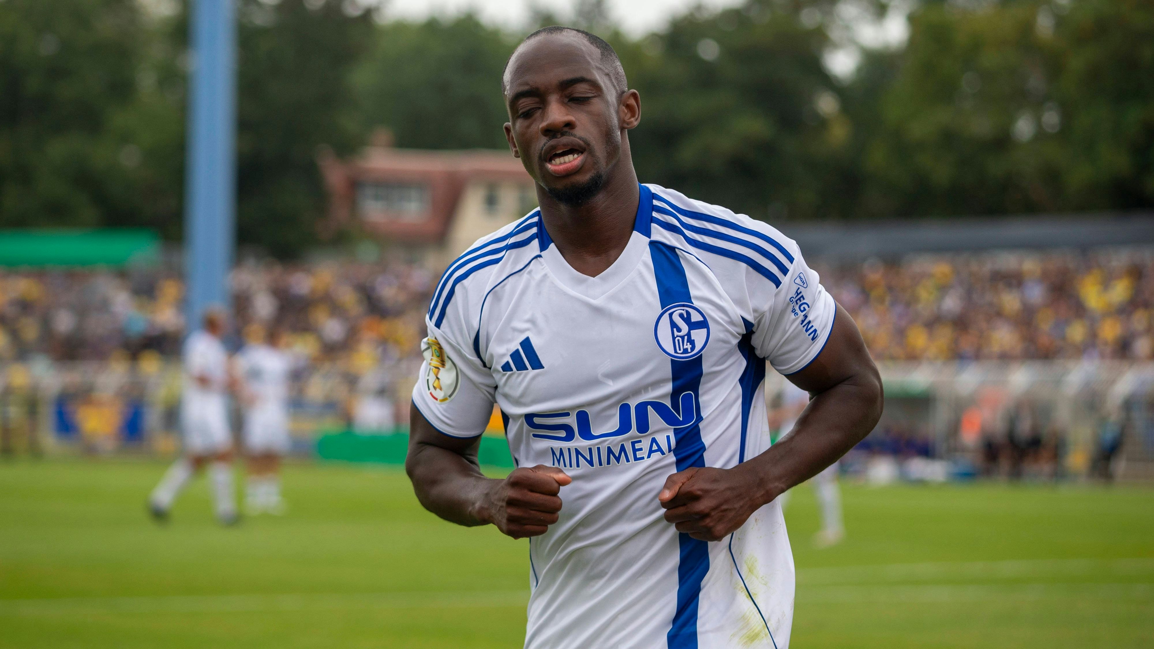 Heute.at - Rassismus-Eklat überschattet Pokalerfolg von Schalke