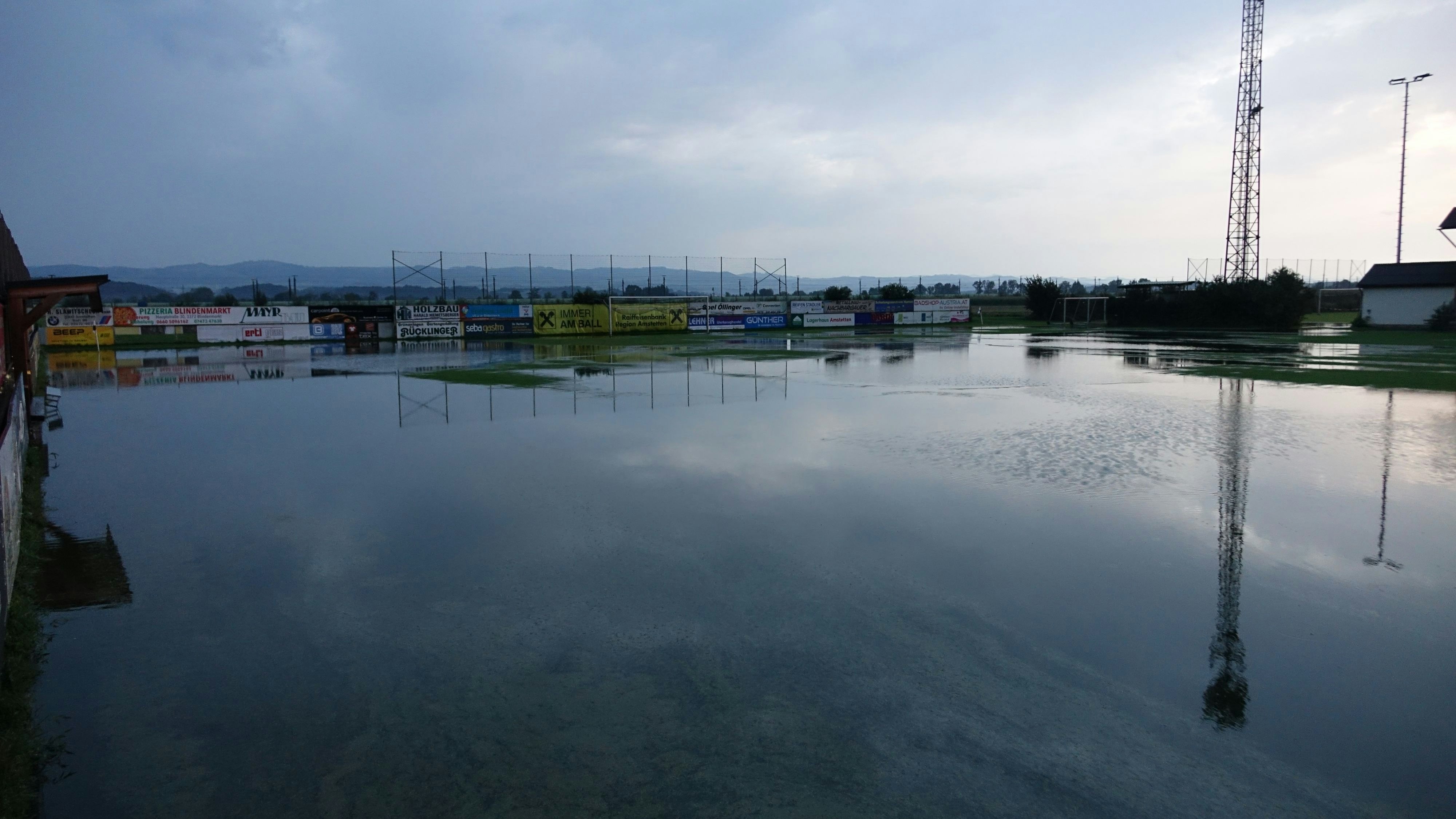 Heute.at - Heftiges Unwetter mit Hagel wütete in Niederösterreich