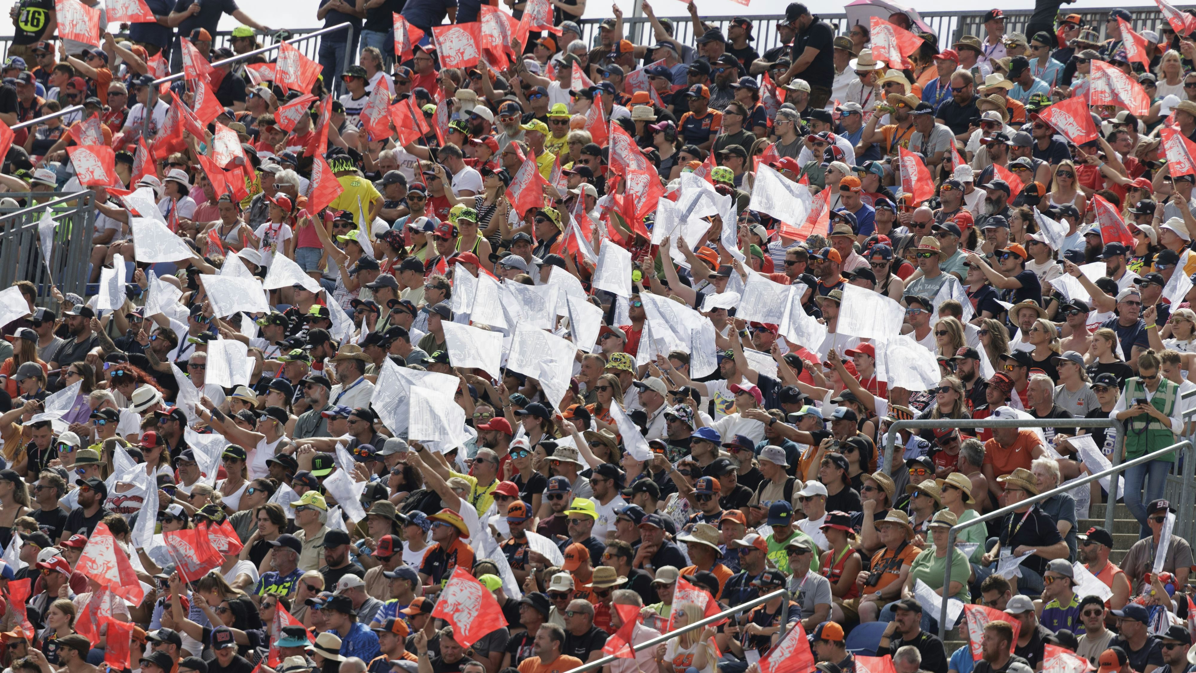 Heute.at - MotoGP Spielberg – Einsatzkräfte ziehen jetzt Bilanz