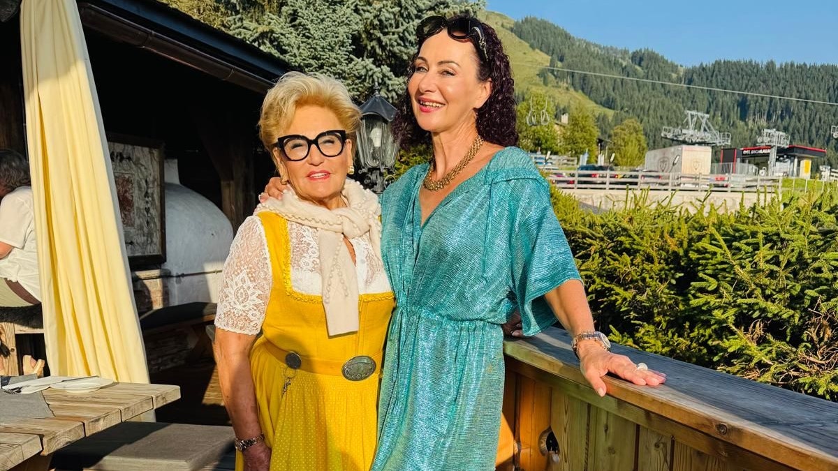 Heute.at - Mausi feiert gemeinsam mit Zuckerl-Baron in Kitz