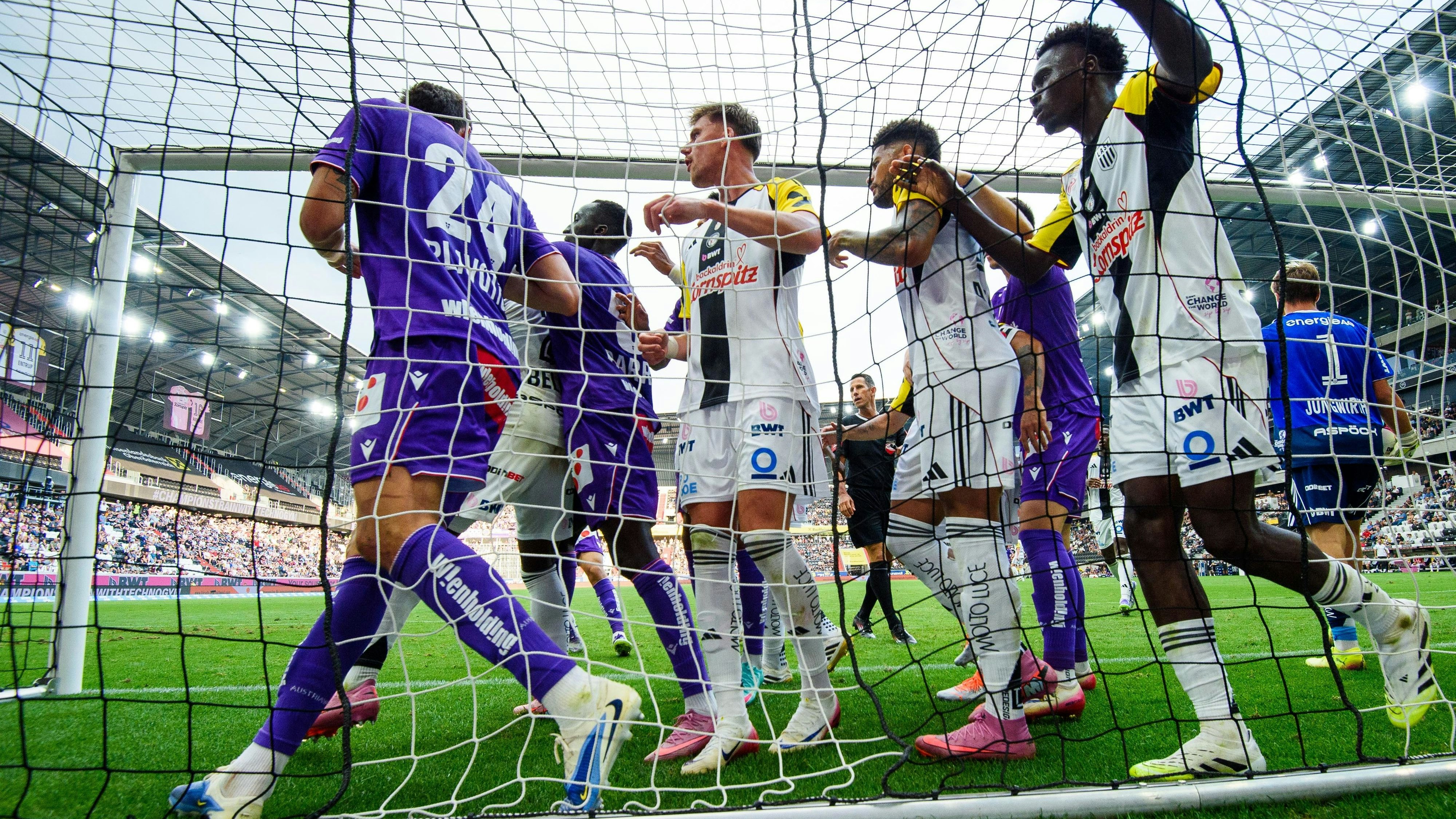 Viel Kampf im Krisenduell zwischen dem LASK und der Austria.