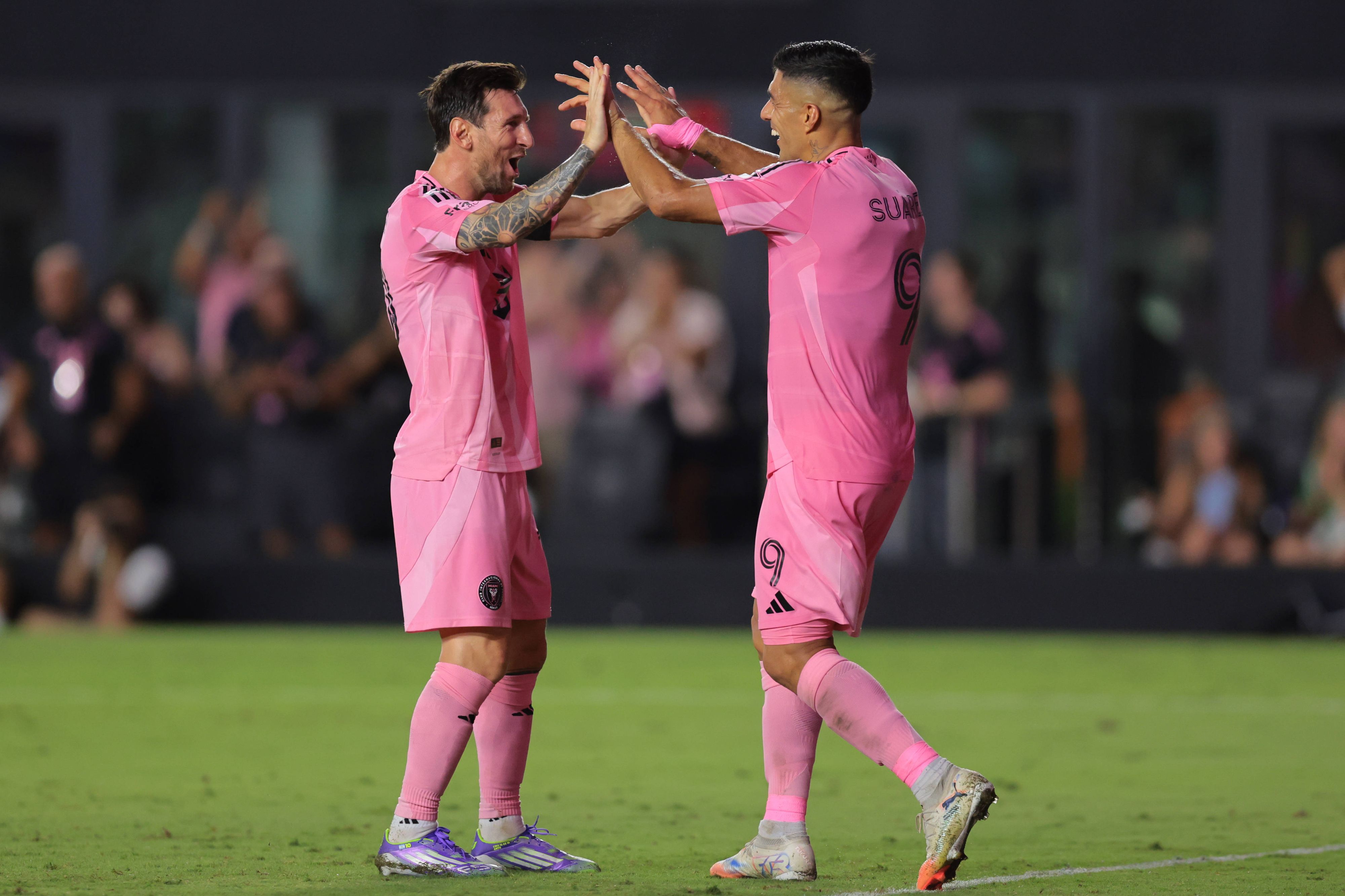 Lionel Messi und Luis Suarez hatten allen Grund zu feiern.