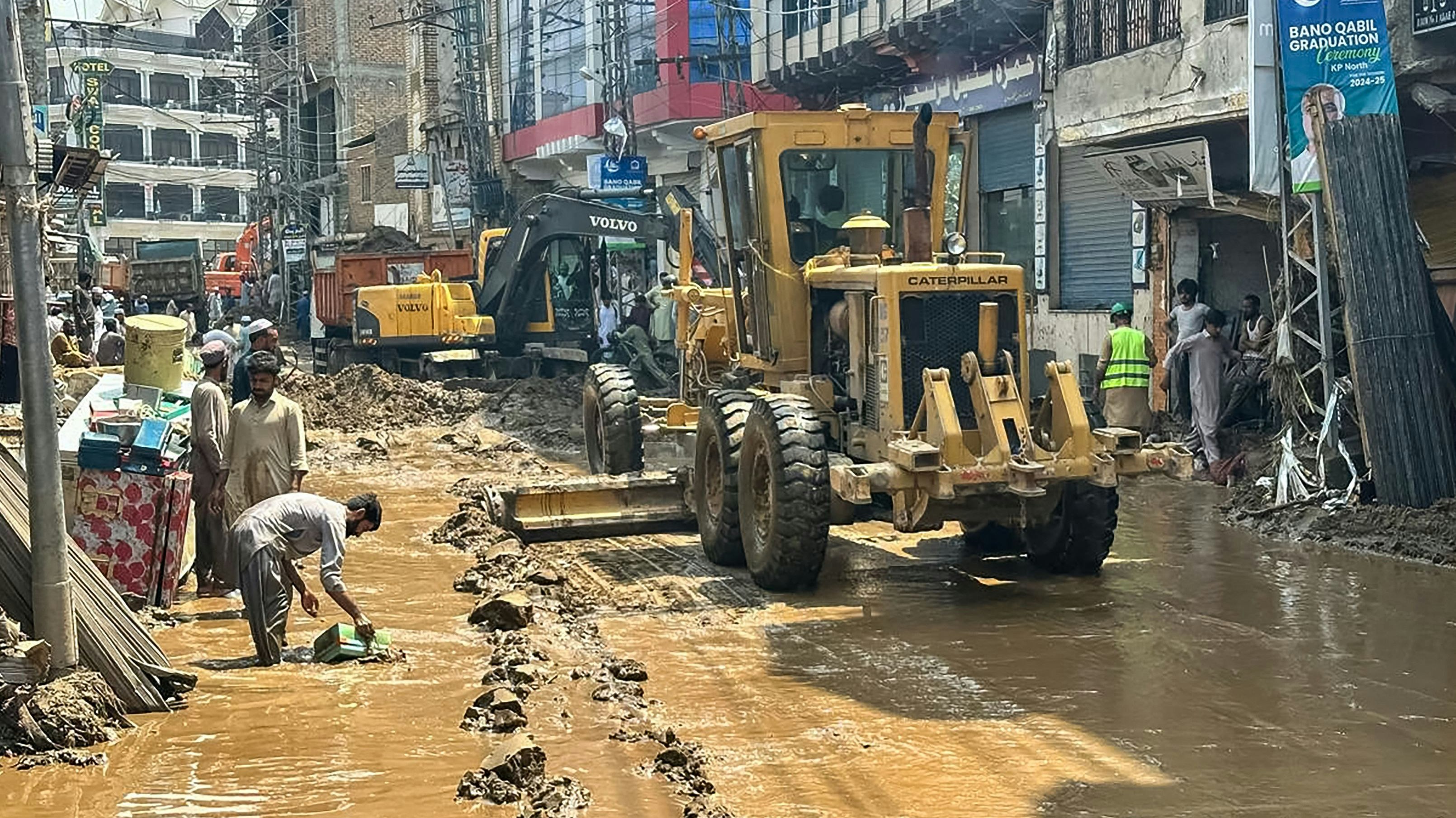 Heute.at - Flut-Katastrophe in Pakistan – 344 Tote