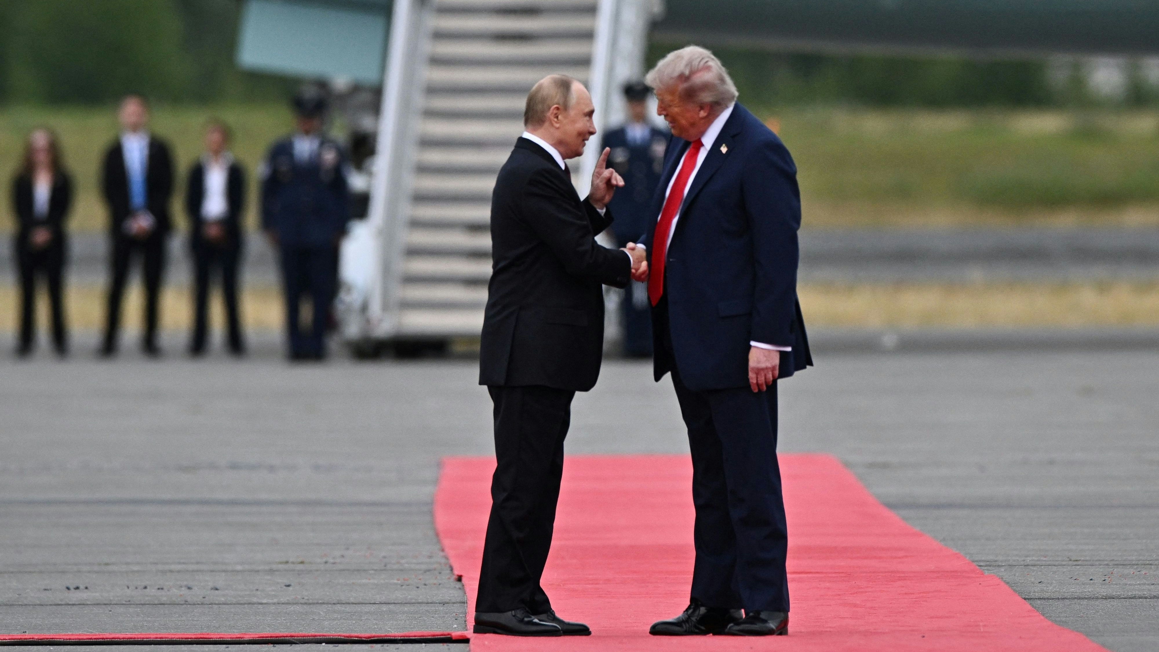 Nach dem Treffen wächst die Sorge, dass Trump erneut seiner Zuneigung zu Putin erlegen ist