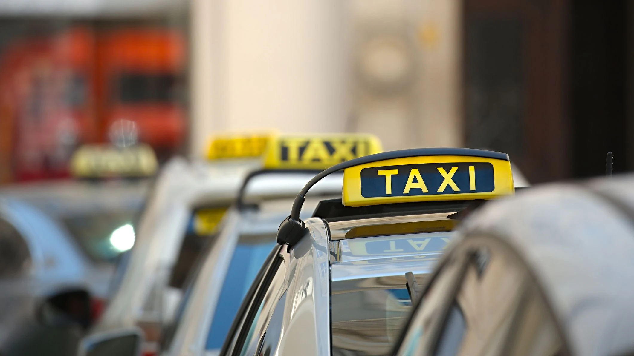 Der Taxi-Vorfall wird der Polizei angezeigt. (Symbolbild)