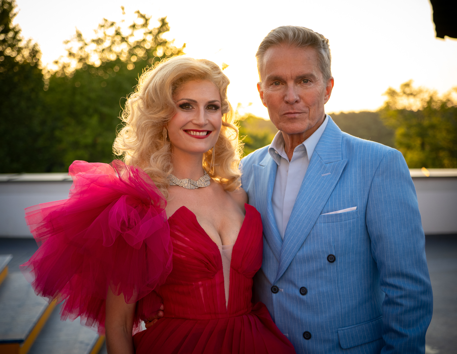 Schauspielerin Svenja Kallweit und Generalintendant Alfons Haider bei der Dernière auf Schloss Tabor.