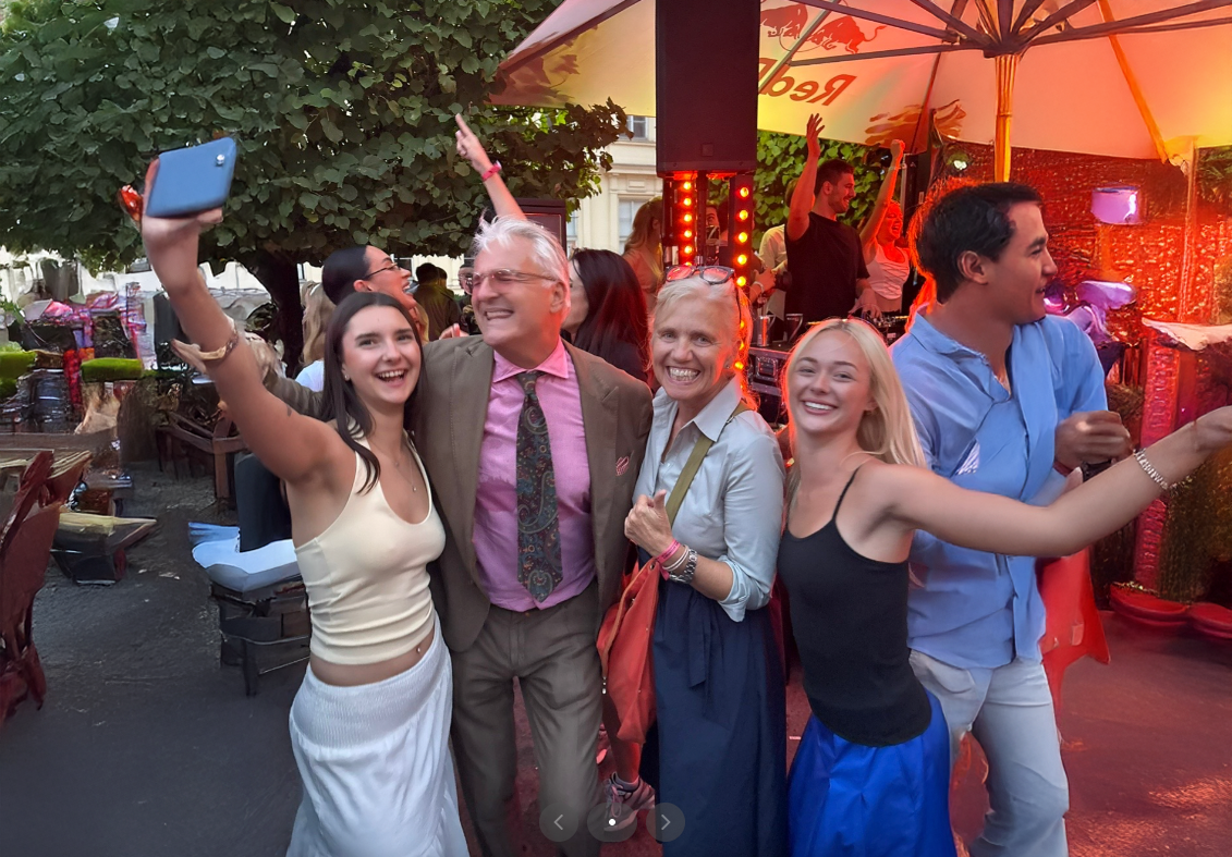 v.r.n.l.: Rubee Smith, Natasche und Andreas beim 