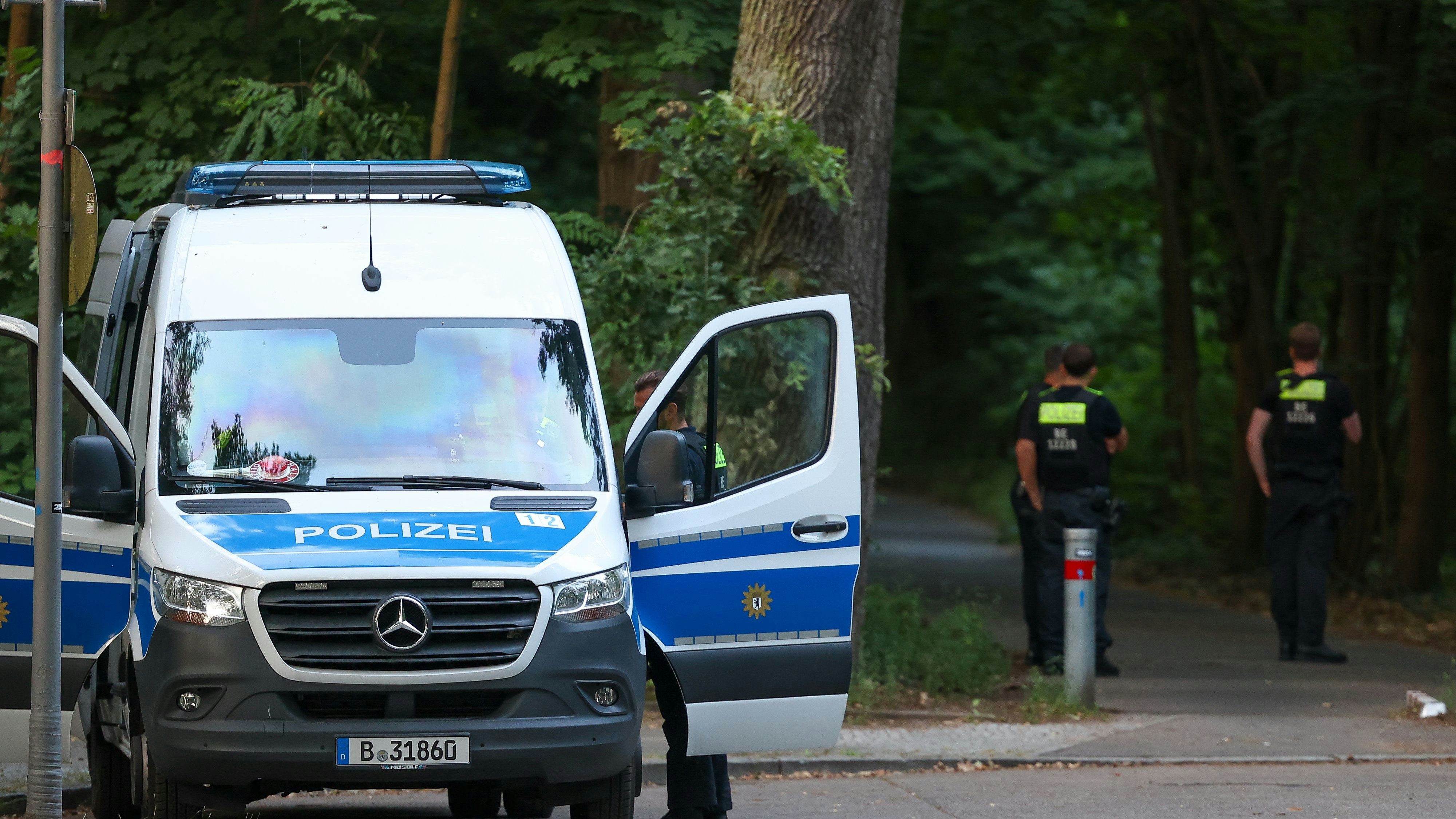 Heute.at - Amokläufer flieht aus Psychiatrie – Großfahndung läuft