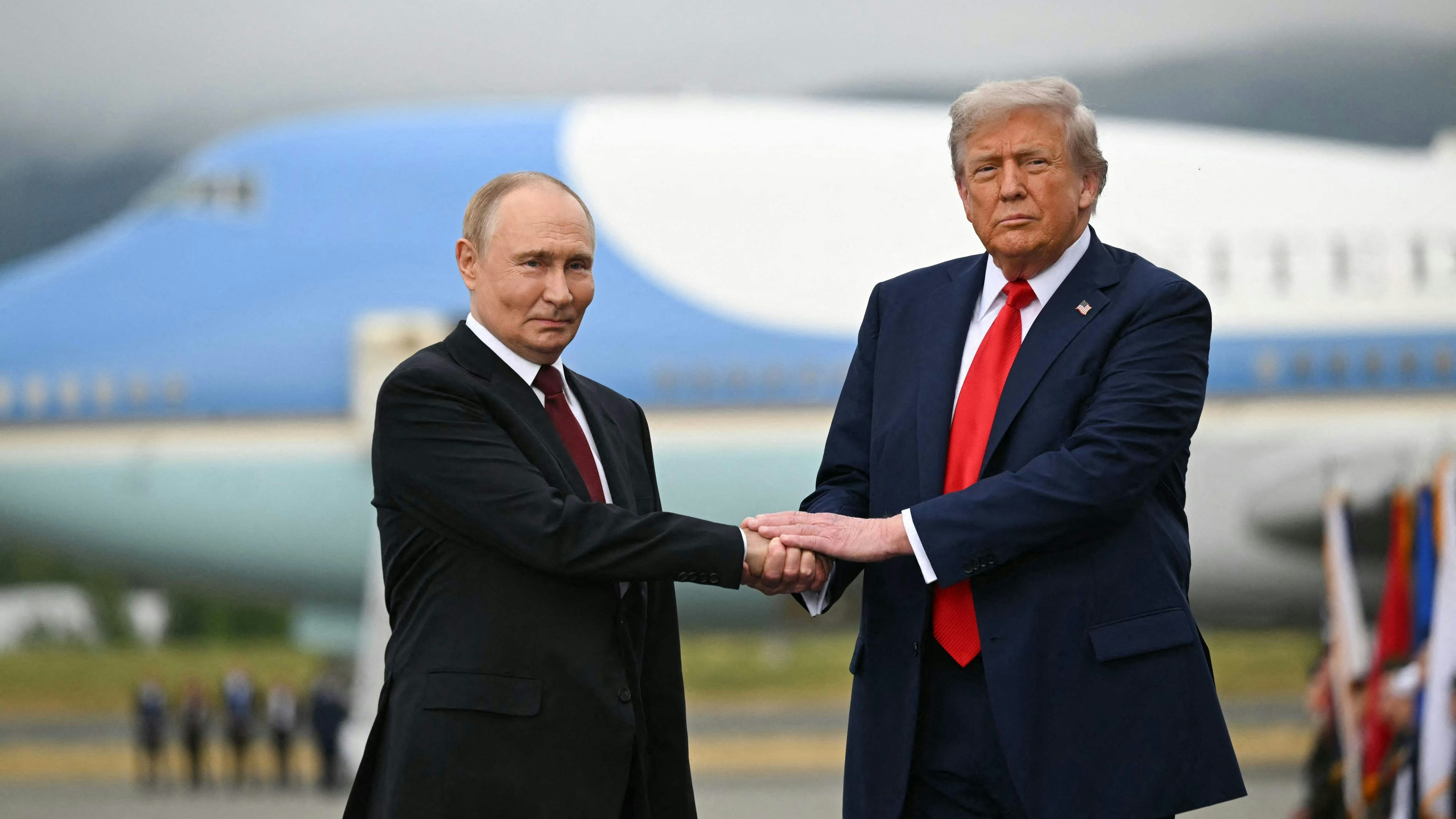 Die Angst vor der neuen Weltordnung ist spürbar: Wladimir Putin und Donald Trump bei ihrem Treffen in Alaska
