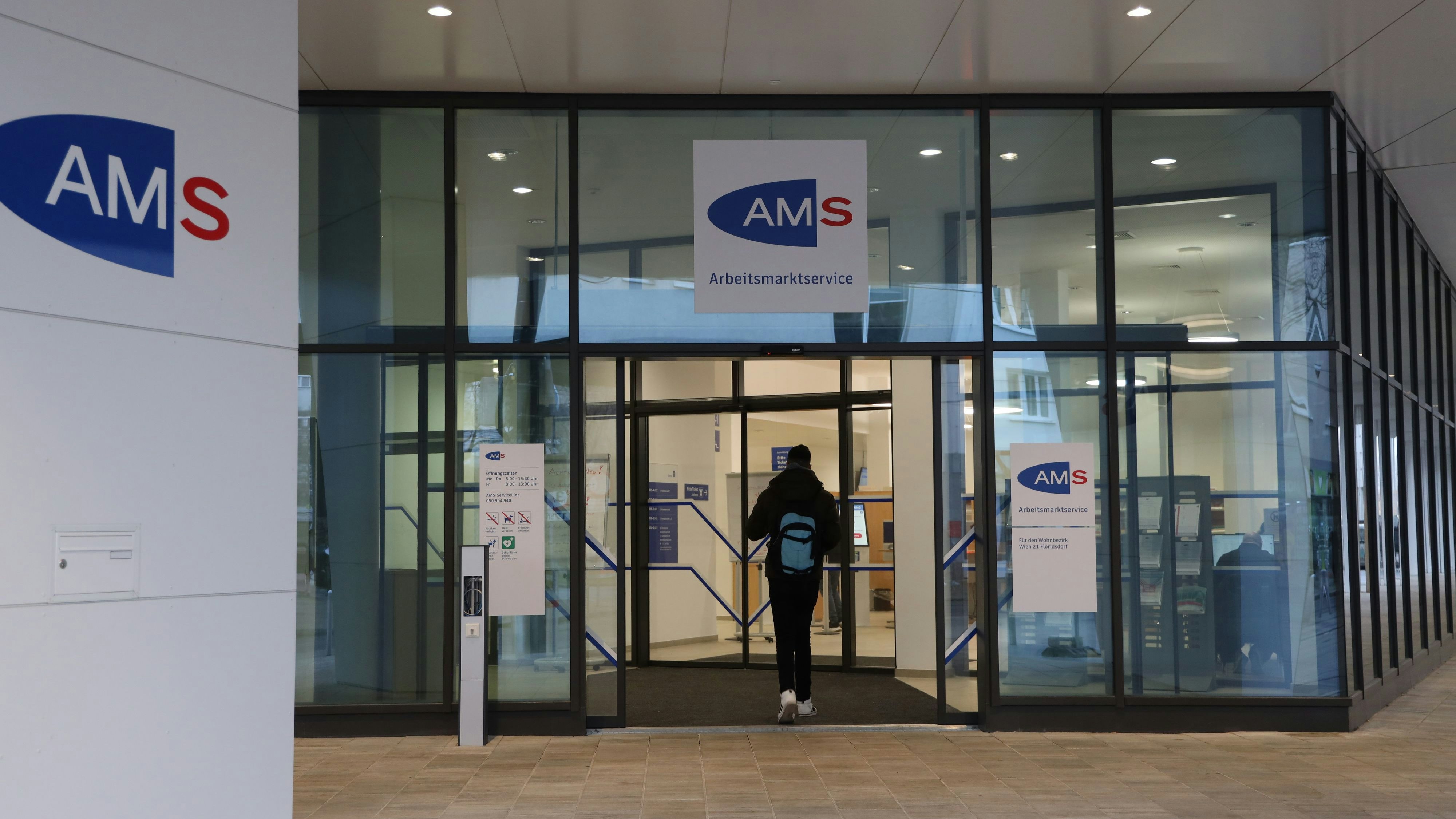 Heute.at - Ich komme nicht arbeiten – ich fliege in die Türkei