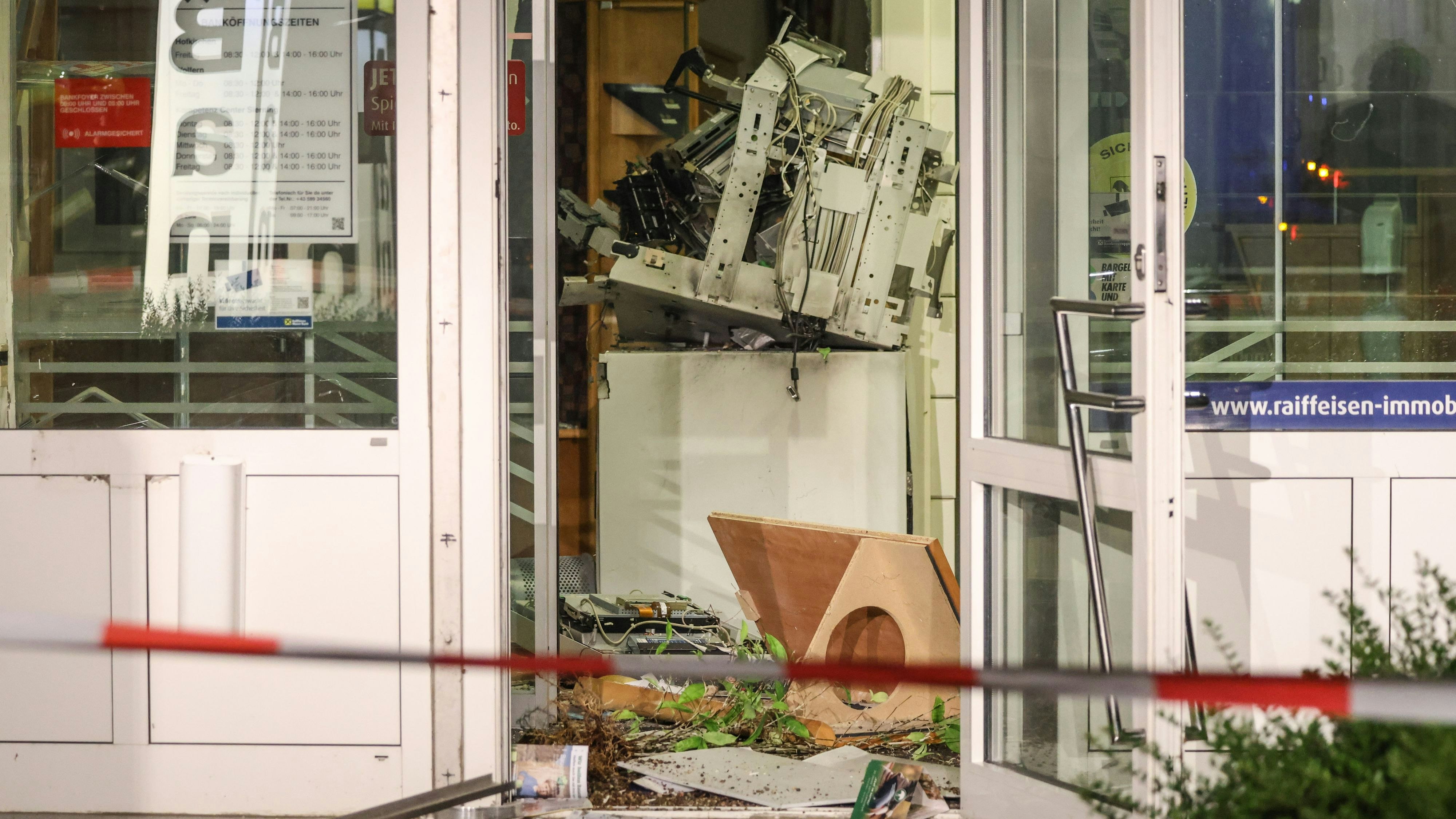 Heute.at - Bankomat-Bande gesprengt! Mehrere Mitglieder gefasst