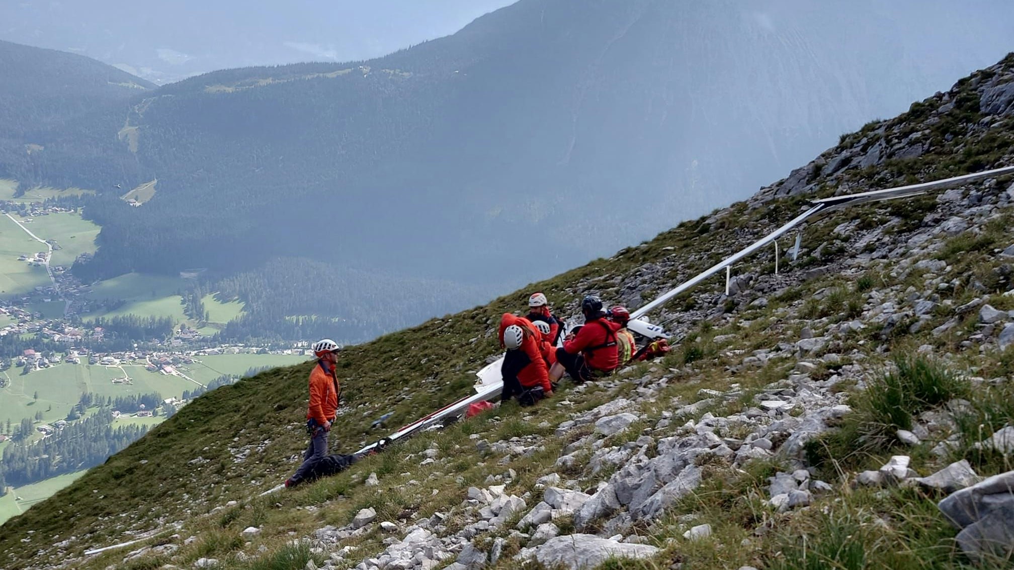 Heute.at - Todesdrama in Tirol – Segeflieger kracht in Berg