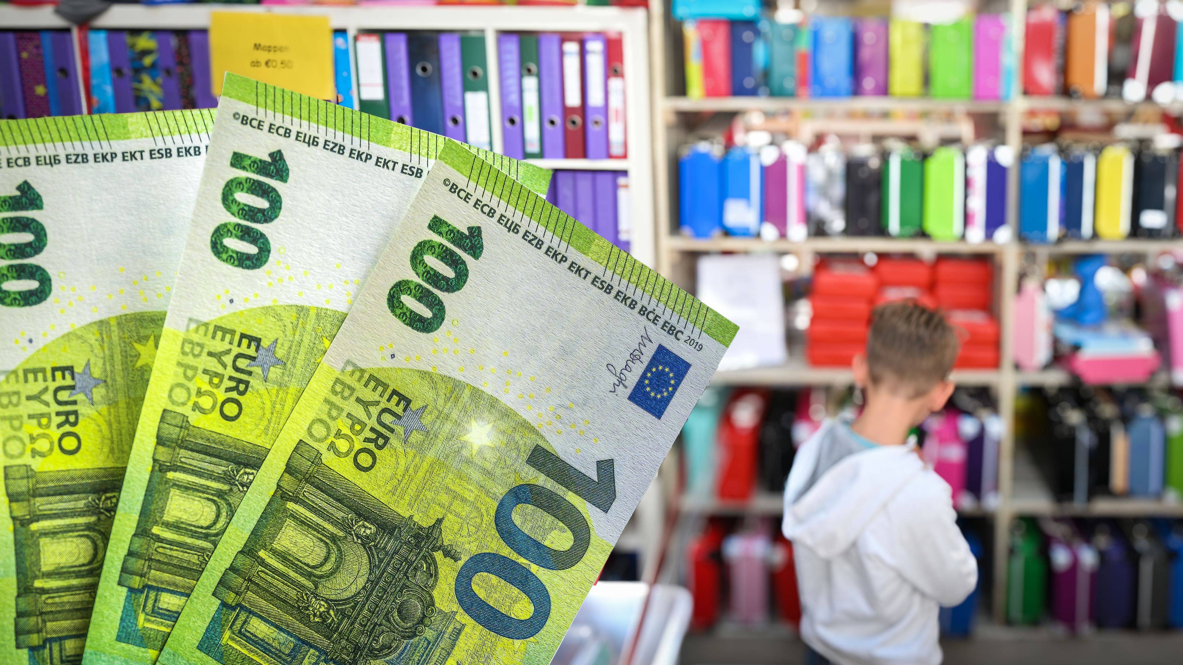 Die Schulkosten in Österreich stellen für immer mehr Eltern eine Belastung dar.