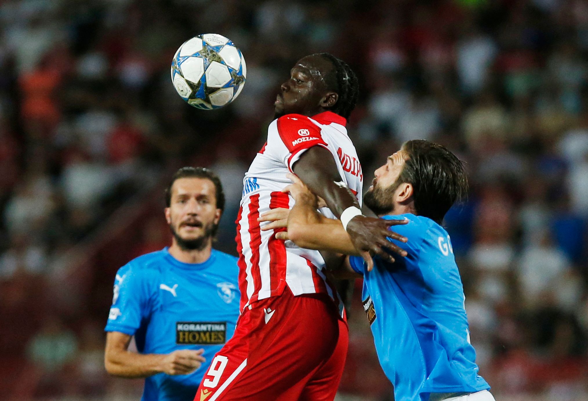 Roter Stern Belgrad im Duell mit Paphos aus Zypern. 