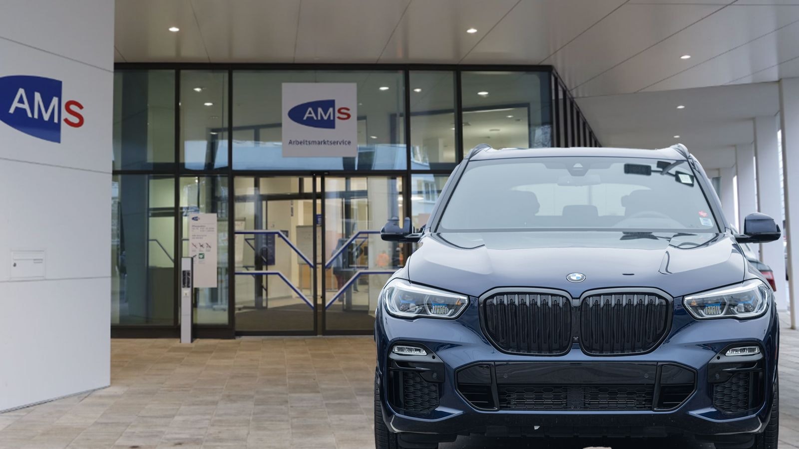 Heute.at - AMS-Bezieher fahren in SUV und BMW vor