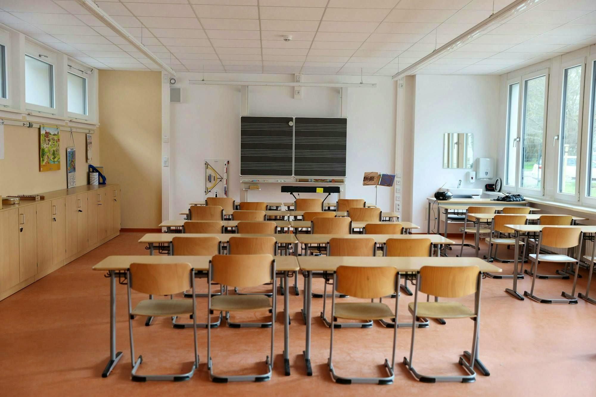 Laut der Mutter habe der Schüler schon länger an der Schule gelitten. Bereits zuvor sei es zu Ausbrüchen gekommen – jedoch nie in diesem Ausmaß.