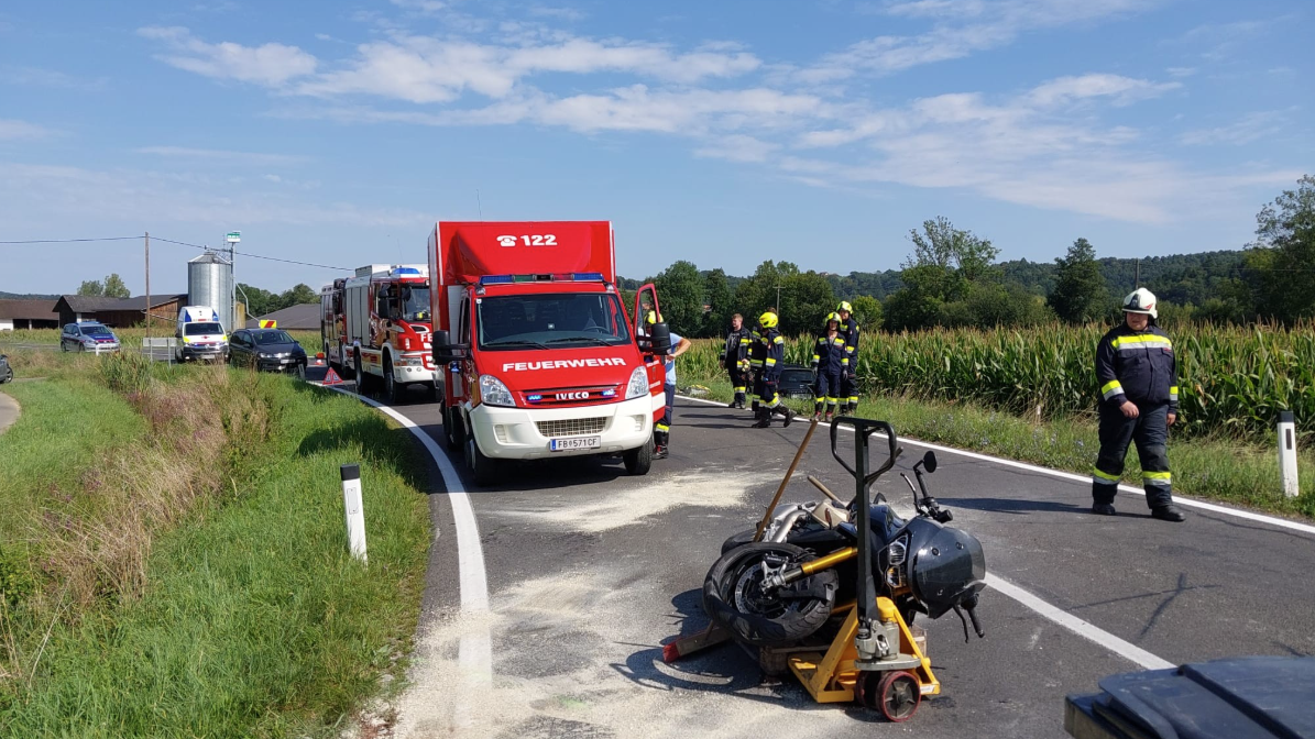 Die L203 war für rund zwei Stunden gesperrt, eine lokale Umleitung wurde eingerichtet.
