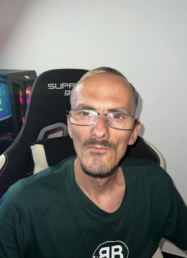 Jean Pormanove alias Raphaël Graven starb vor laufender Kamera.