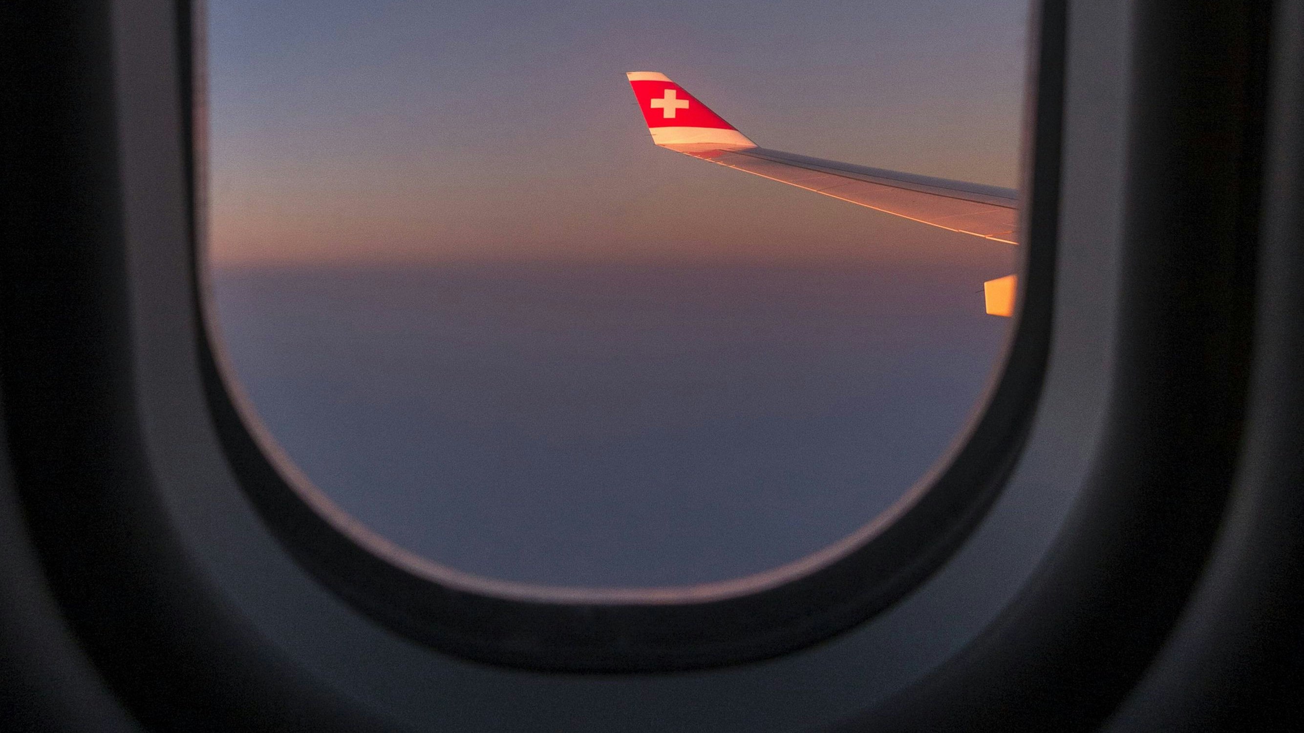 Die Tat geschah auf dem Flug von Mumbai nach Zürich. Blick aus dem Fenster eines Swiss-Airbus A330-300.