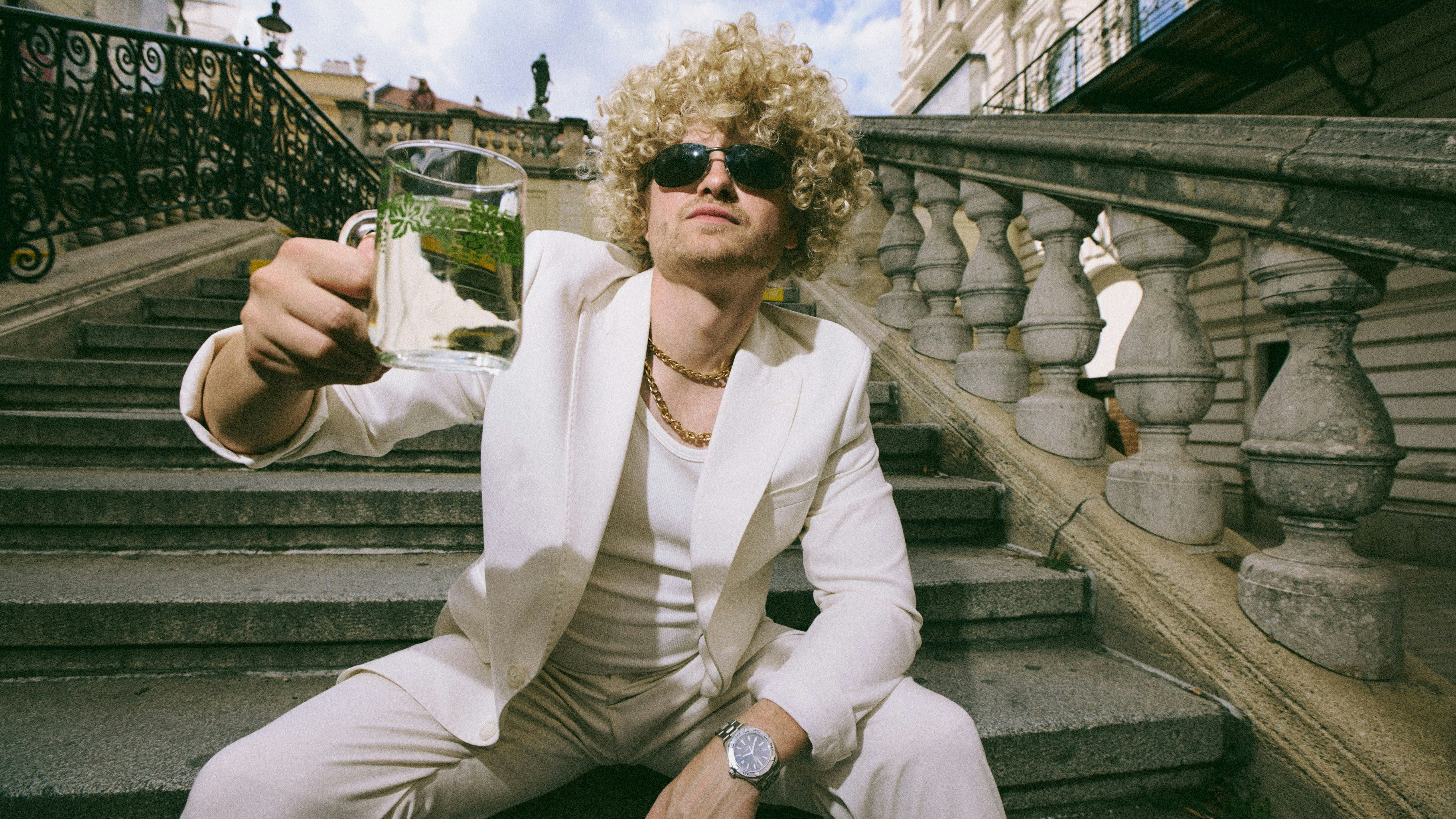 Heute.at - Bohl: Eine Ode an den beliebten Weißen Spritzer