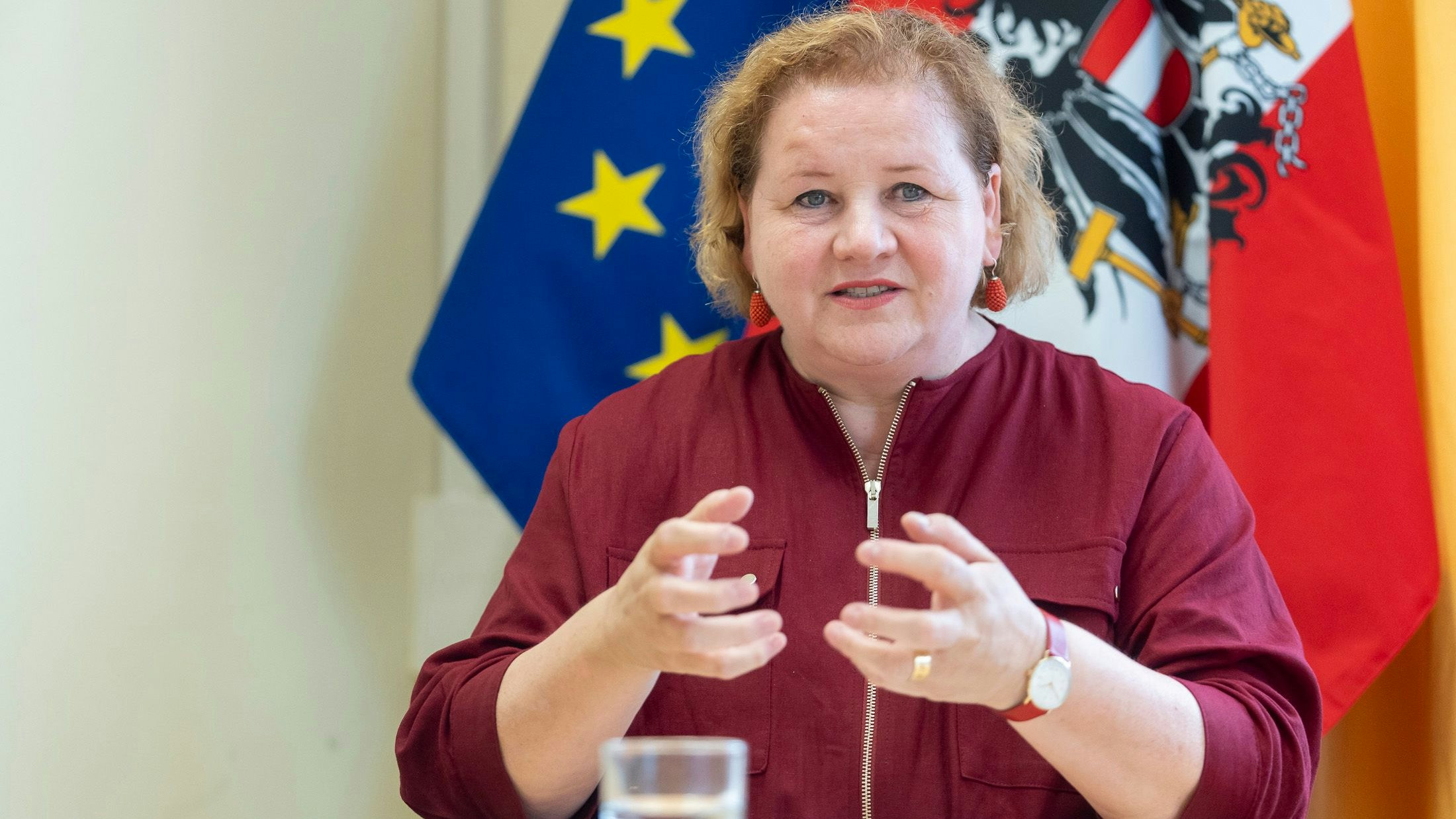 Sozialministerin Korinna Schumann (SPÖ): "Konsumenten müssen sich darauf verlassen können, dass Preisangaben halten, was sie versprechen."