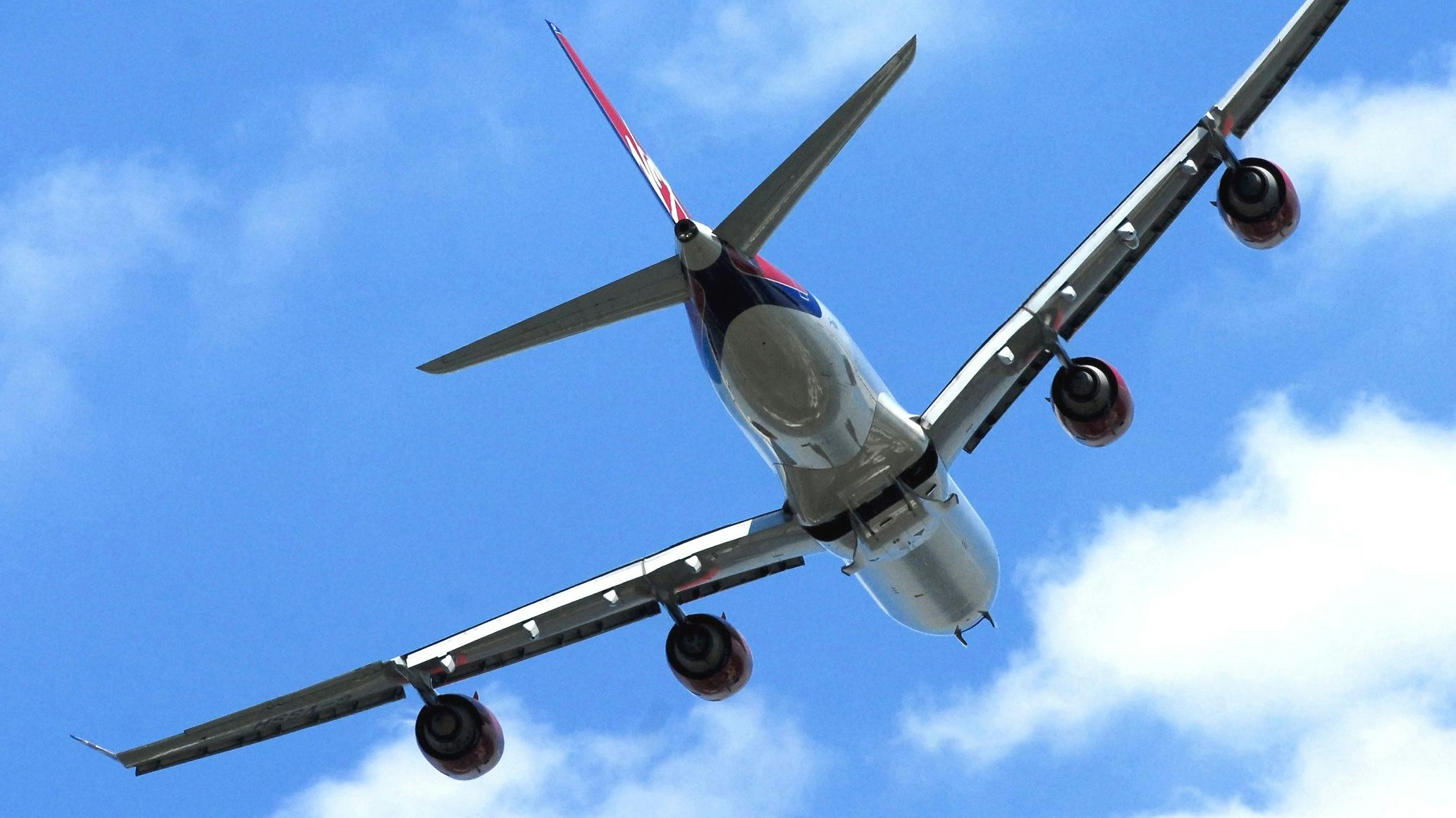 Heute.at - Flugverkehr in Österreich – Höchstwert bei Emissionen