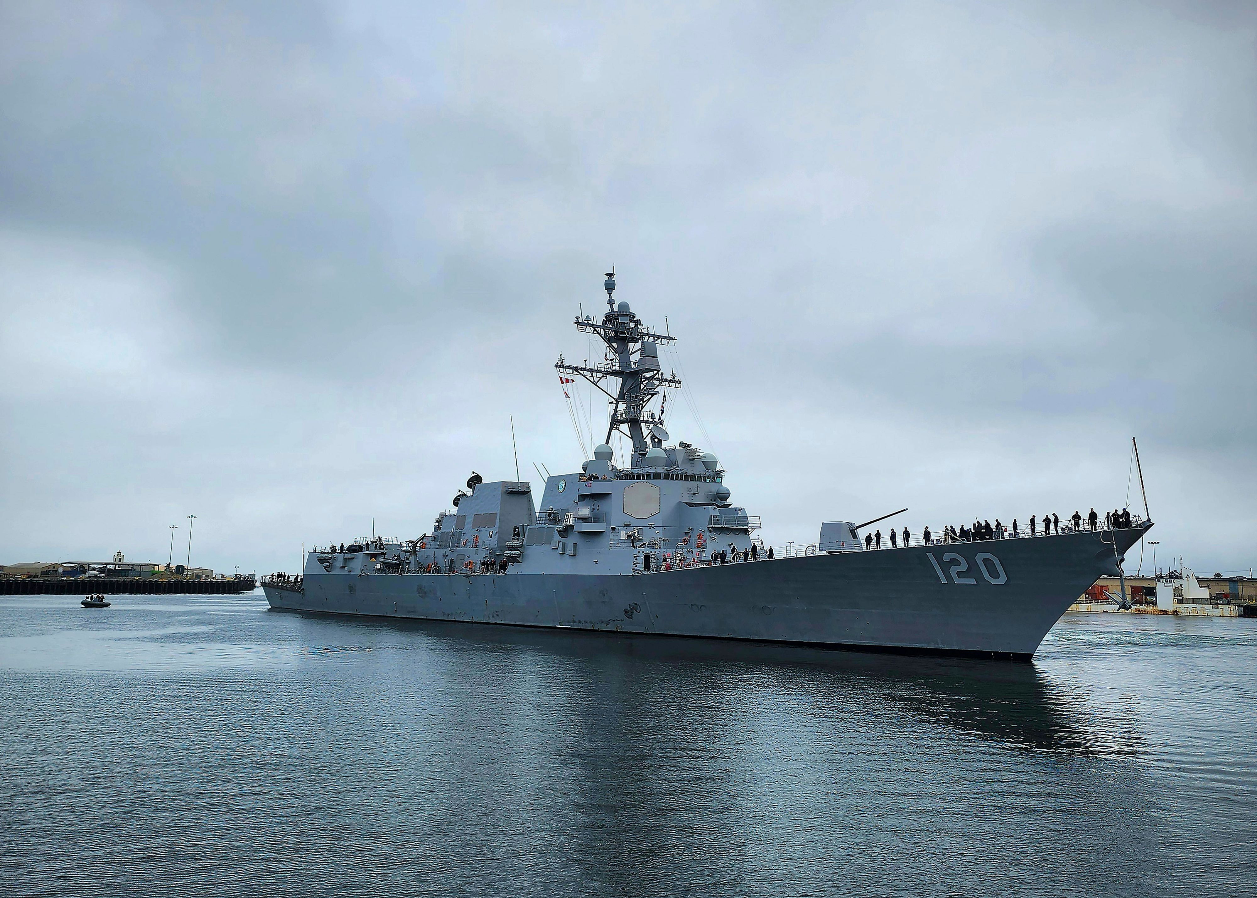 Die USA entsenden Kriegsschiffe vor die Küste Venezuelas. 