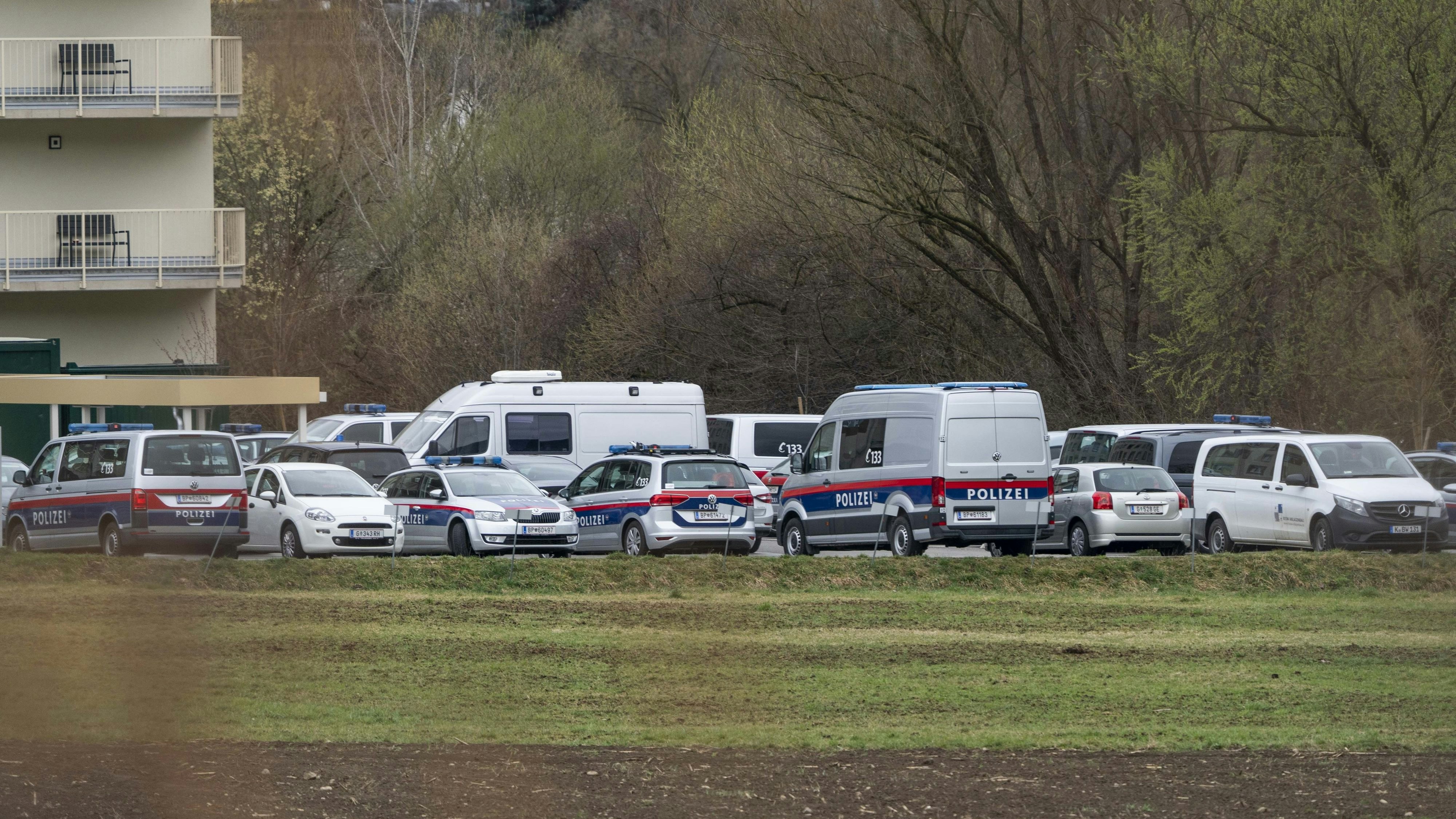 Heute.at - Mord-Alarm! Frau (61) tot in Wohnhaus entdeckt