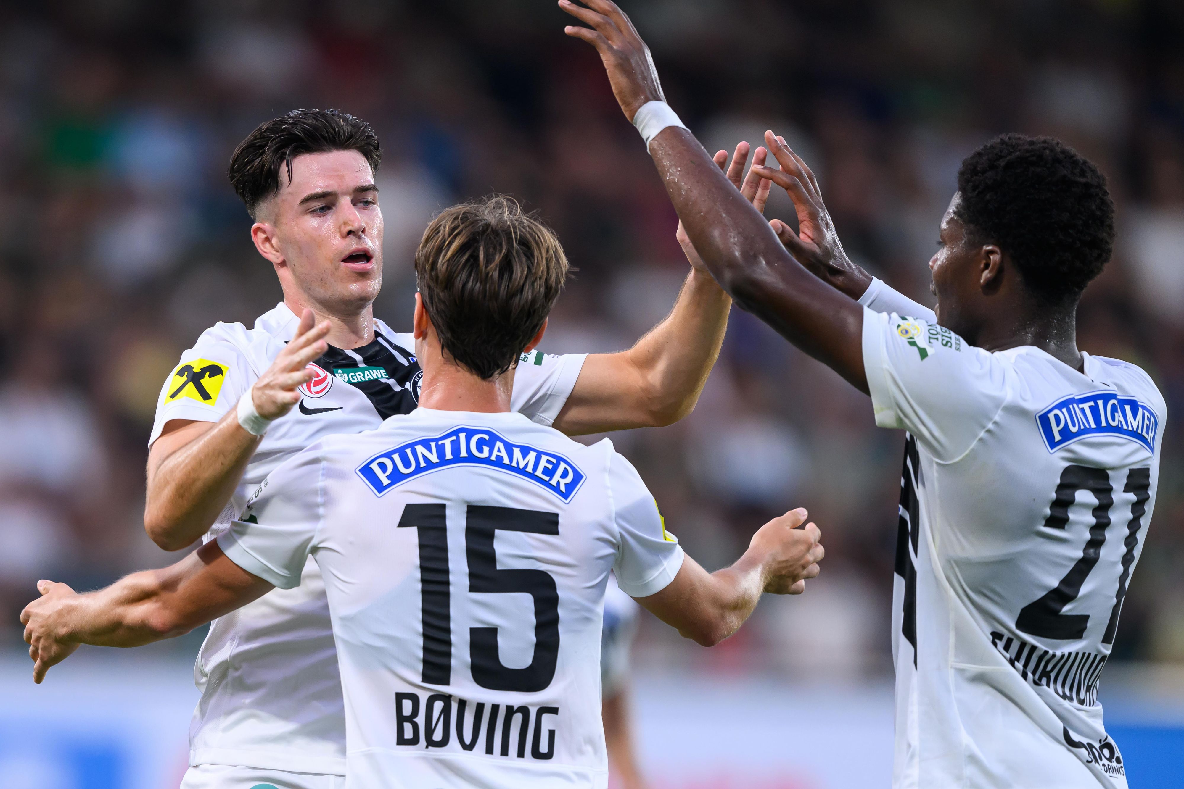 Max Johnston (l.) ist heiß umworben.