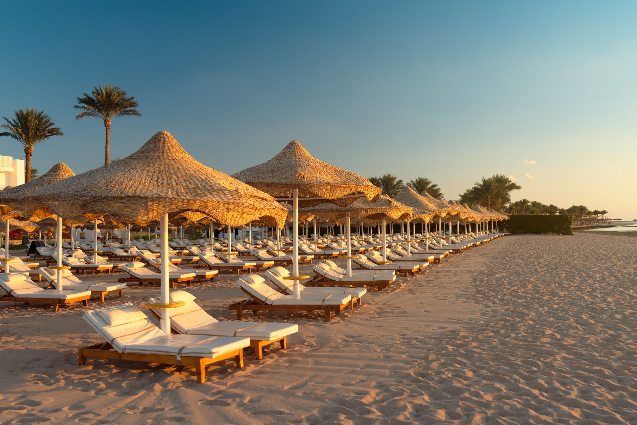 Ohne App-Reservierung keine Liege. Für die ersten Reihen braucht man sogar bestimmte Hotelbuchungen. (Symbolbild)