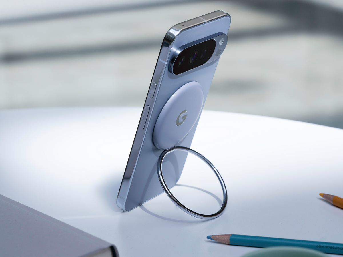 Mit dem magnetischen "Pixelsnap"-System können jetzt Lade- und Aufsteller-Lösungen magnetisch angedockt werden.