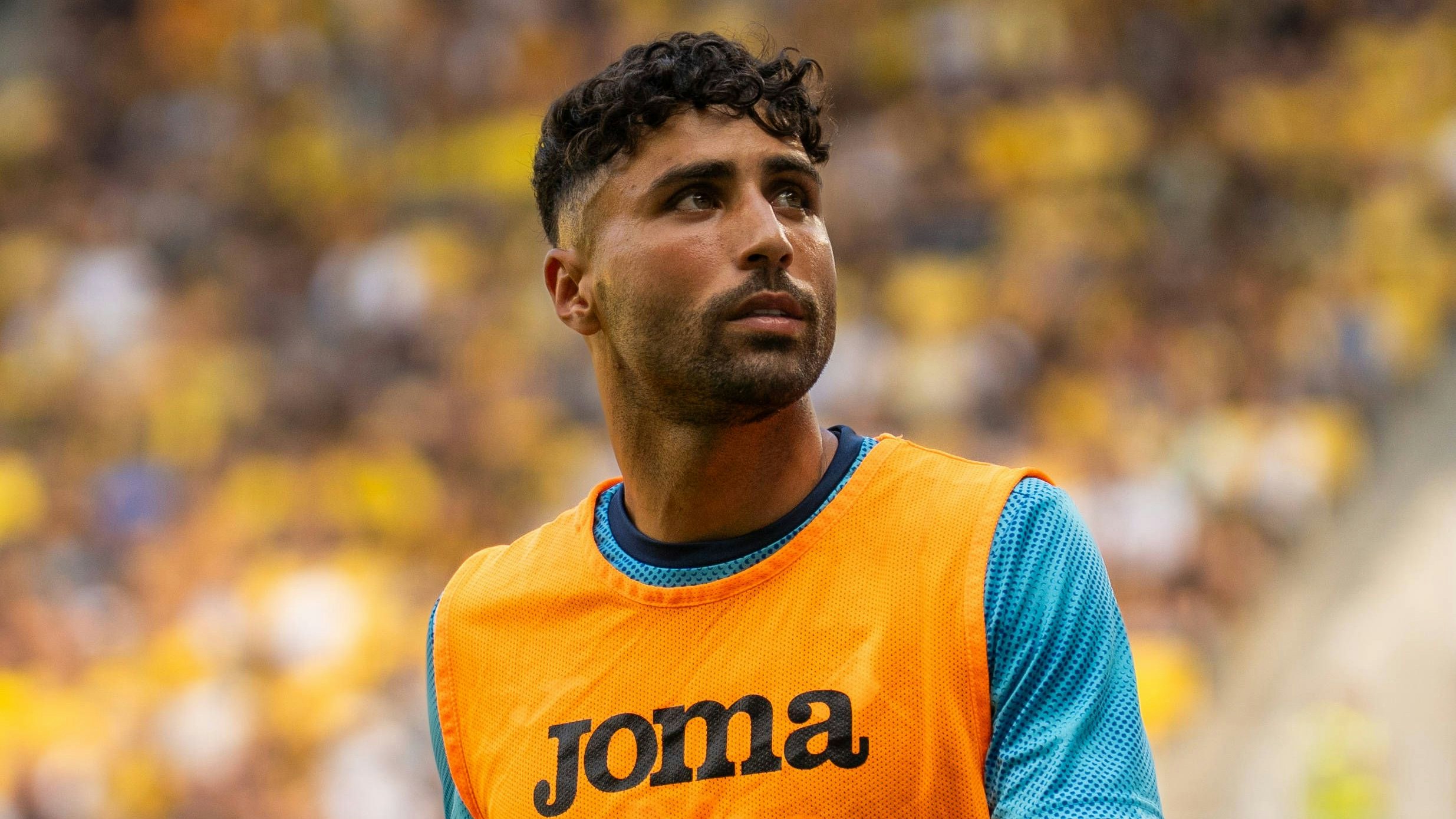 Heute.at - Kuhscheiße – Kicker beschwert sich über neues Zuhause