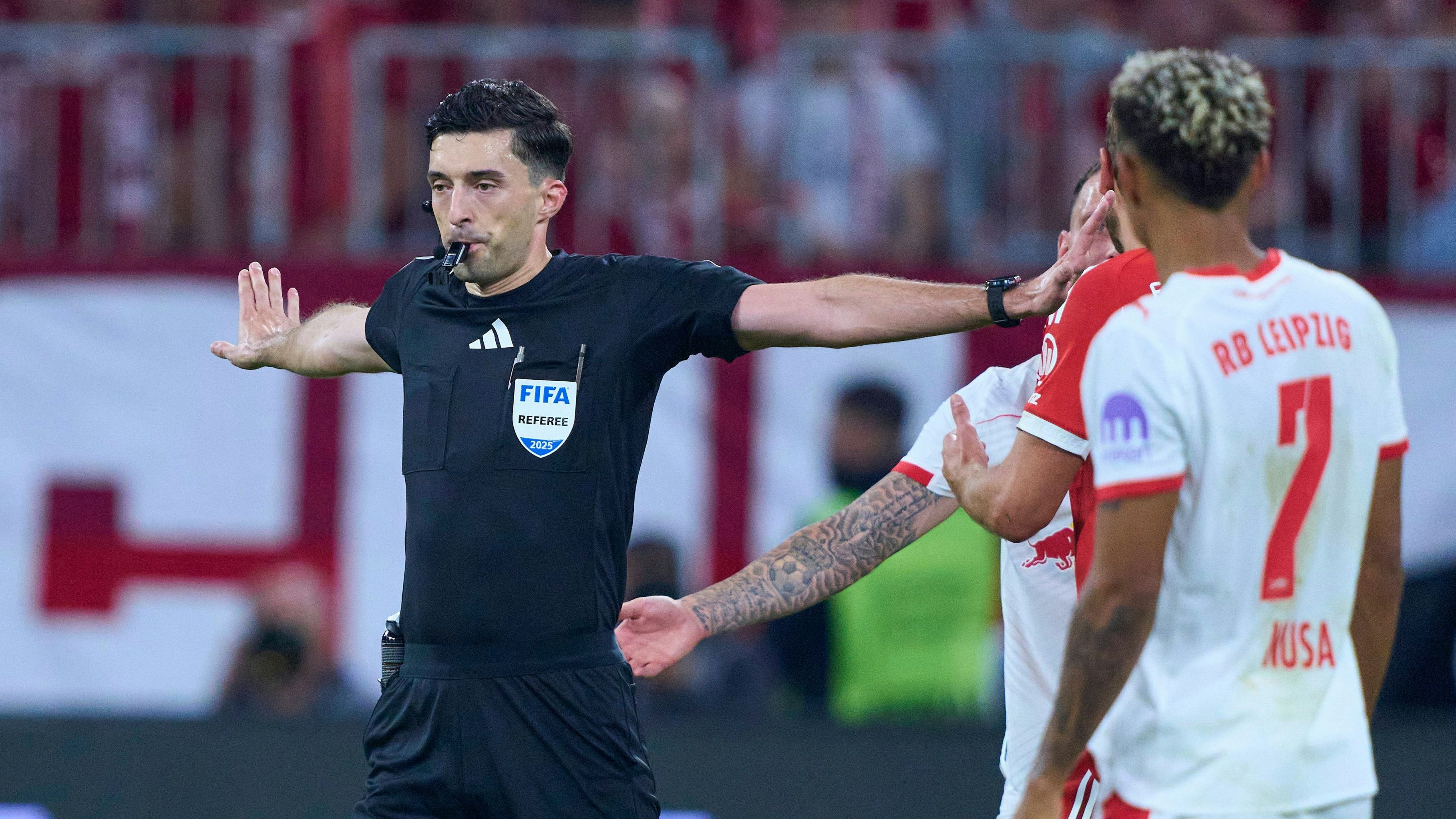 Heute.at - Schiri-Fehler bei Bayern-Sieg – folgt jetzt Protest?