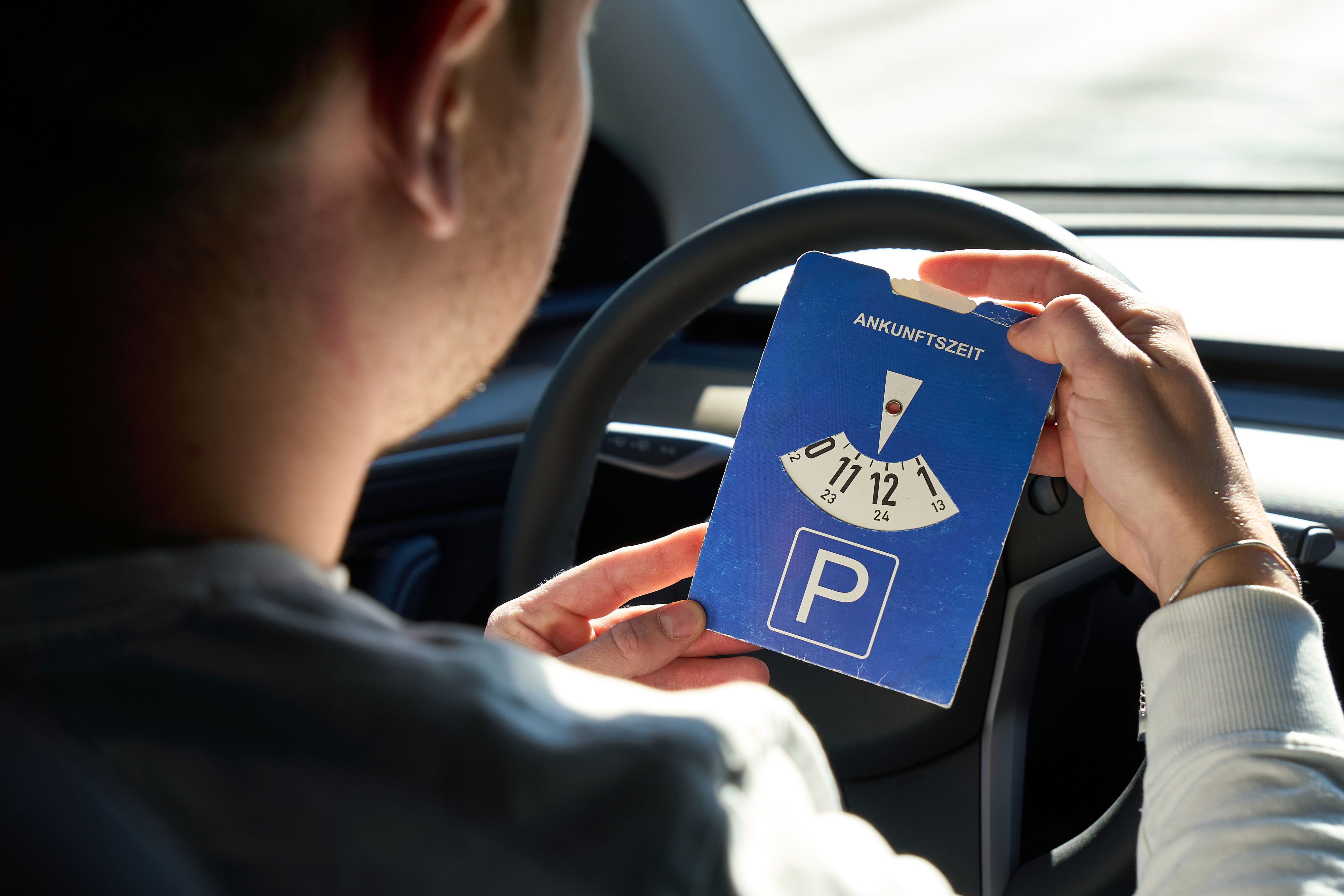 Streng genommen ist diese Parkscheibe in Österreich ungültig.