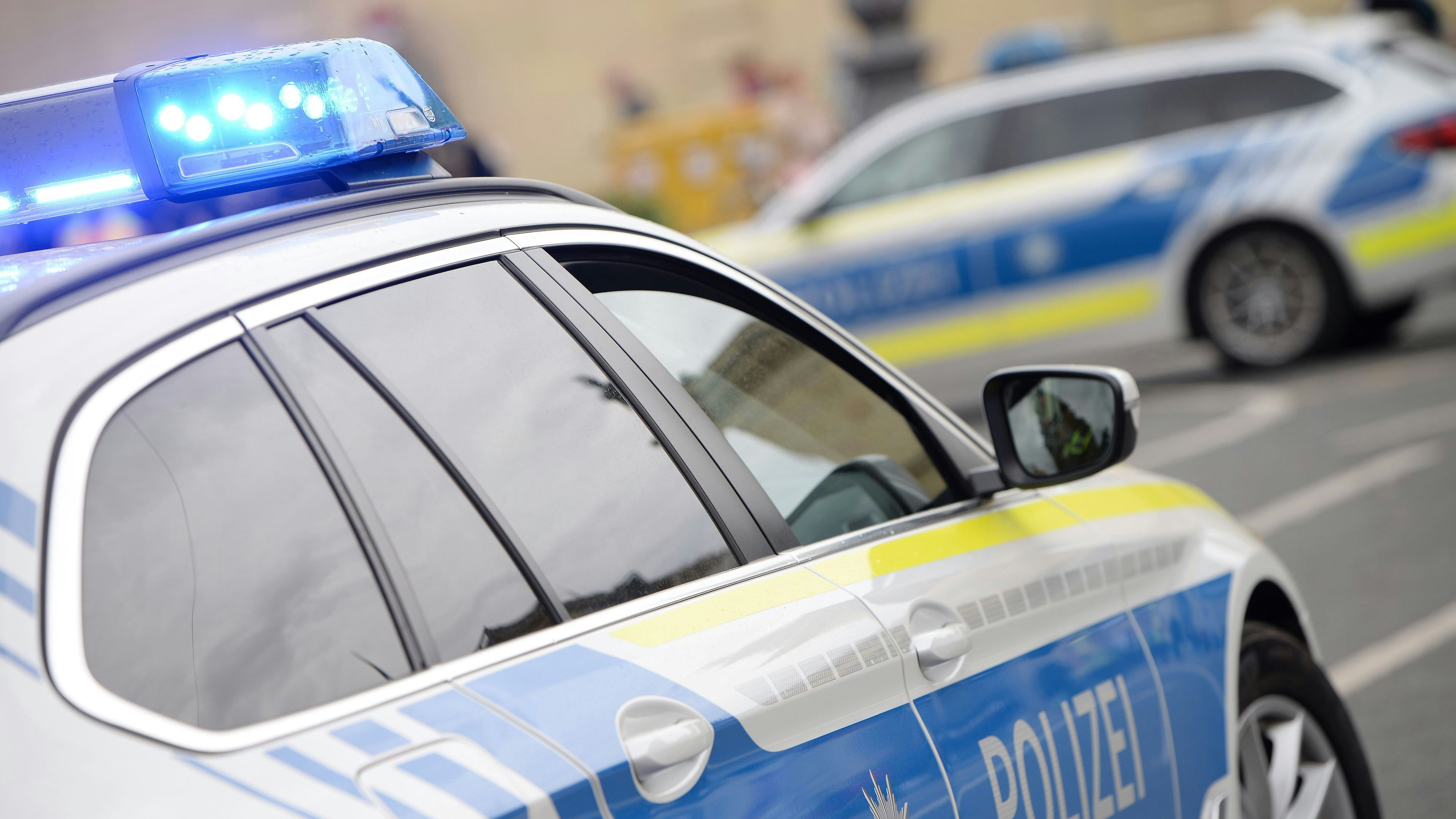 Heute.at - Autofahrer kracht auf Ostsee-Insel in Familie aus OÖ