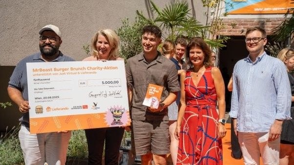 Im Namen des Siegers spendete Just Virtual Food 5.000 Euro an Die Tafel Österreich.