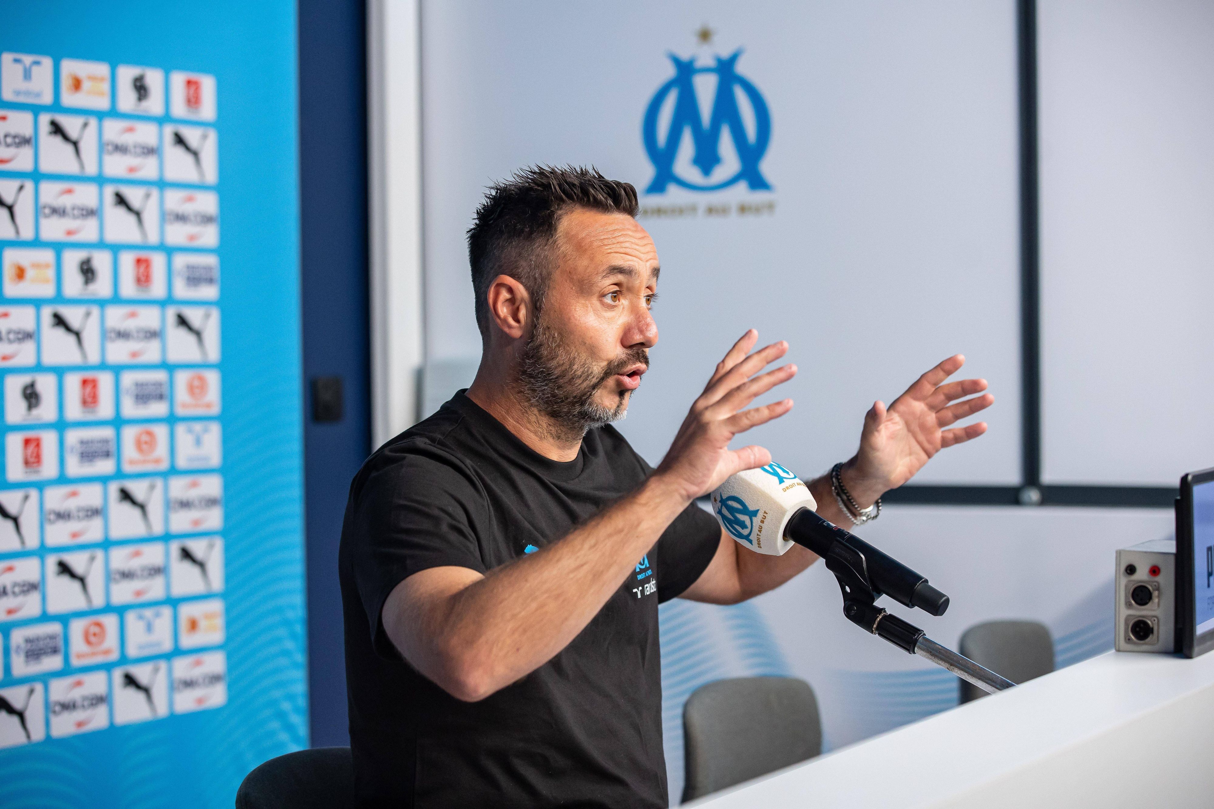 Roberto De Zerbi schilderte das Geschehen um die Rapid-Schlägerei.